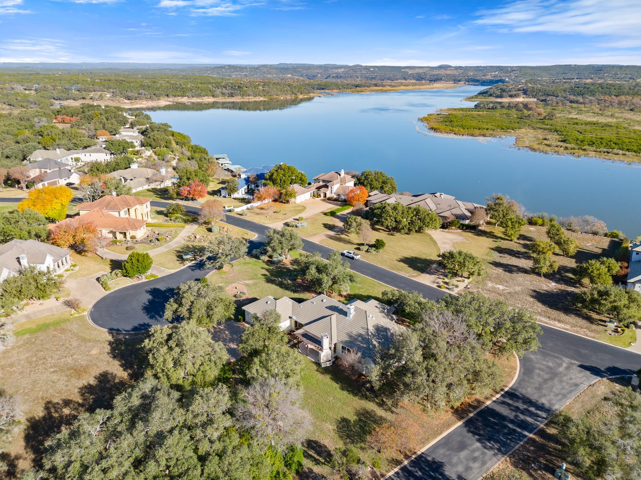 26801 Founders Pl, Spicewood, TX 78669