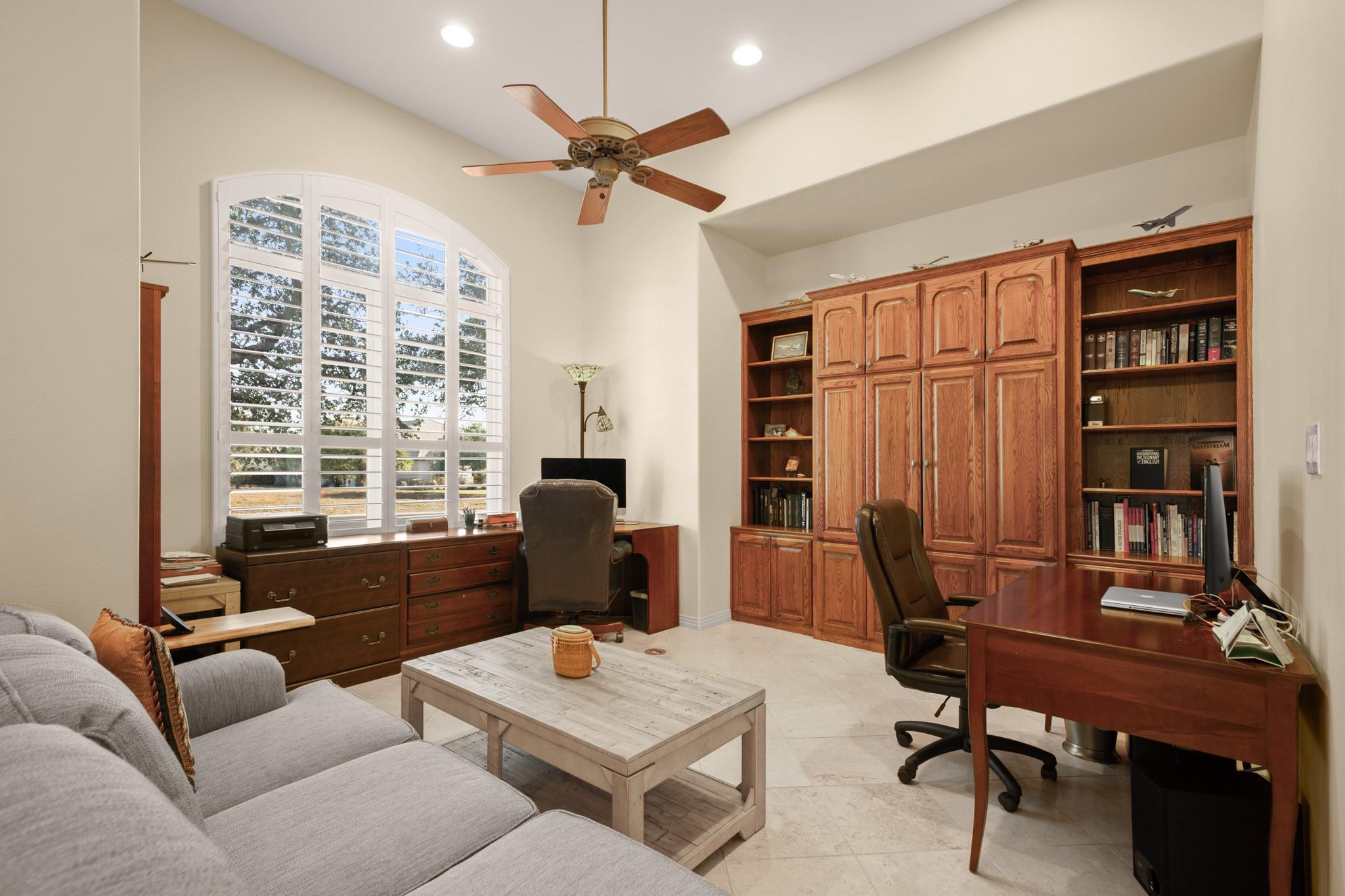 26801 Founders Pl, Spicewood, TX 78669