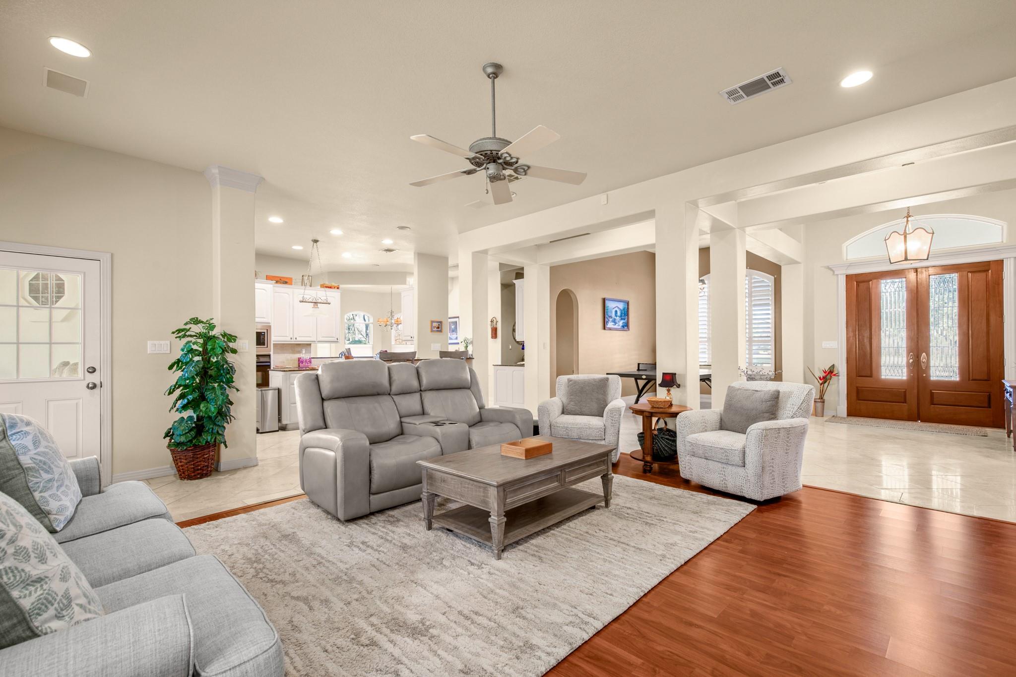 26801 Founders Pl, Spicewood, TX 78669