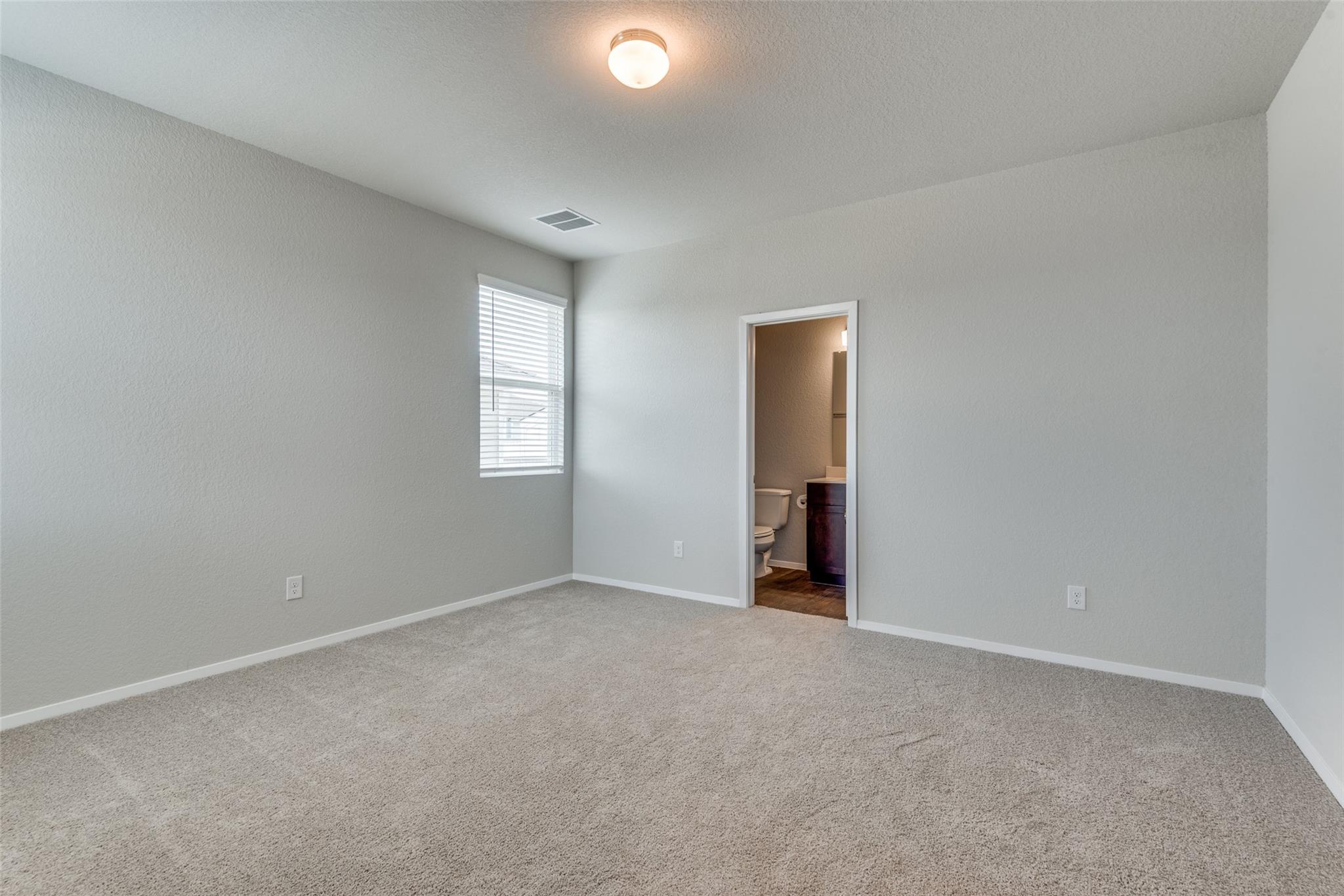 187 Tillage Rd, Elgin, TX 78621