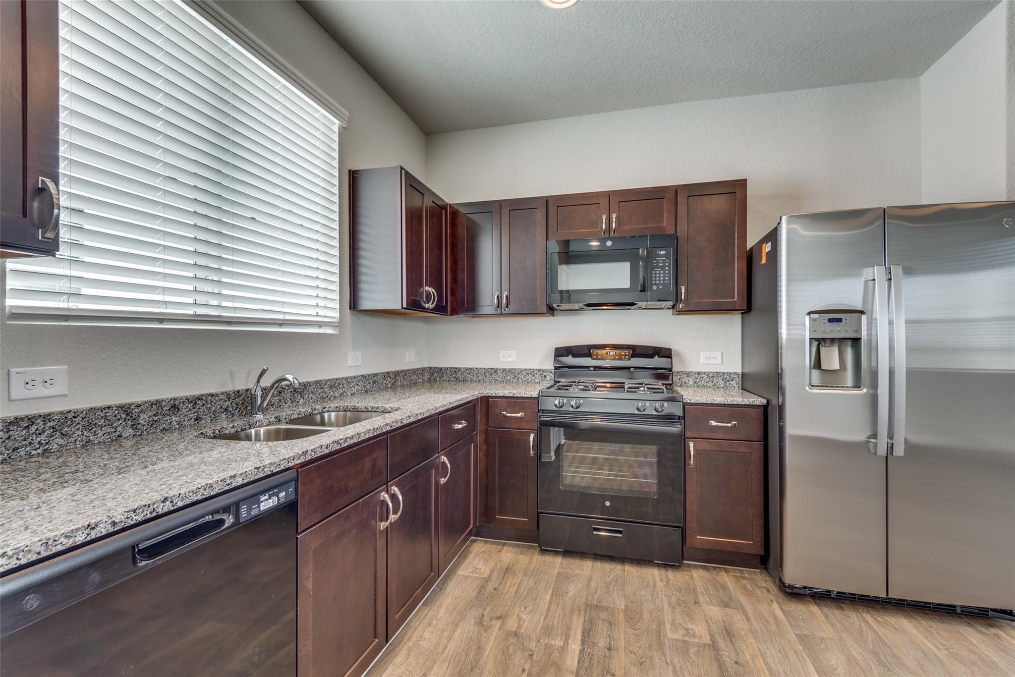 187 Tillage Rd, Elgin, TX 78621