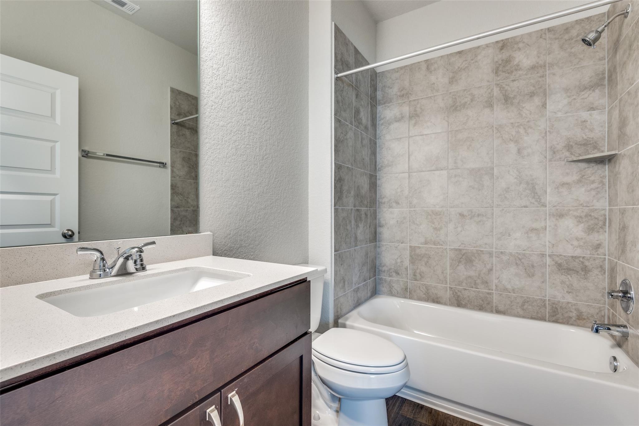 187 Tillage Rd, Elgin, TX 78621