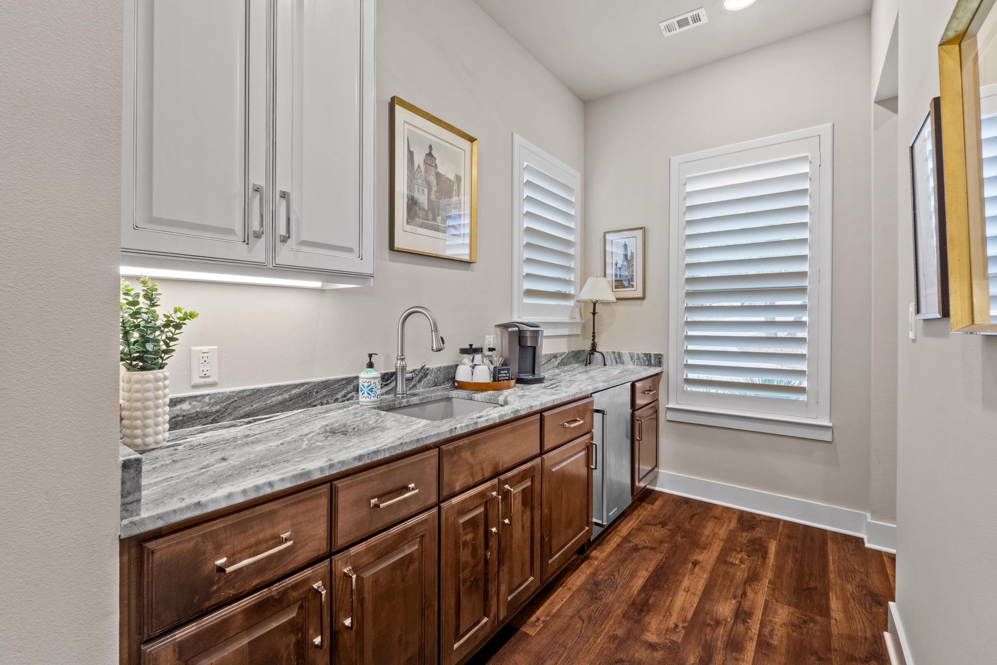 18817 Hidden Ridge Pl, Jonestown, TX 78645