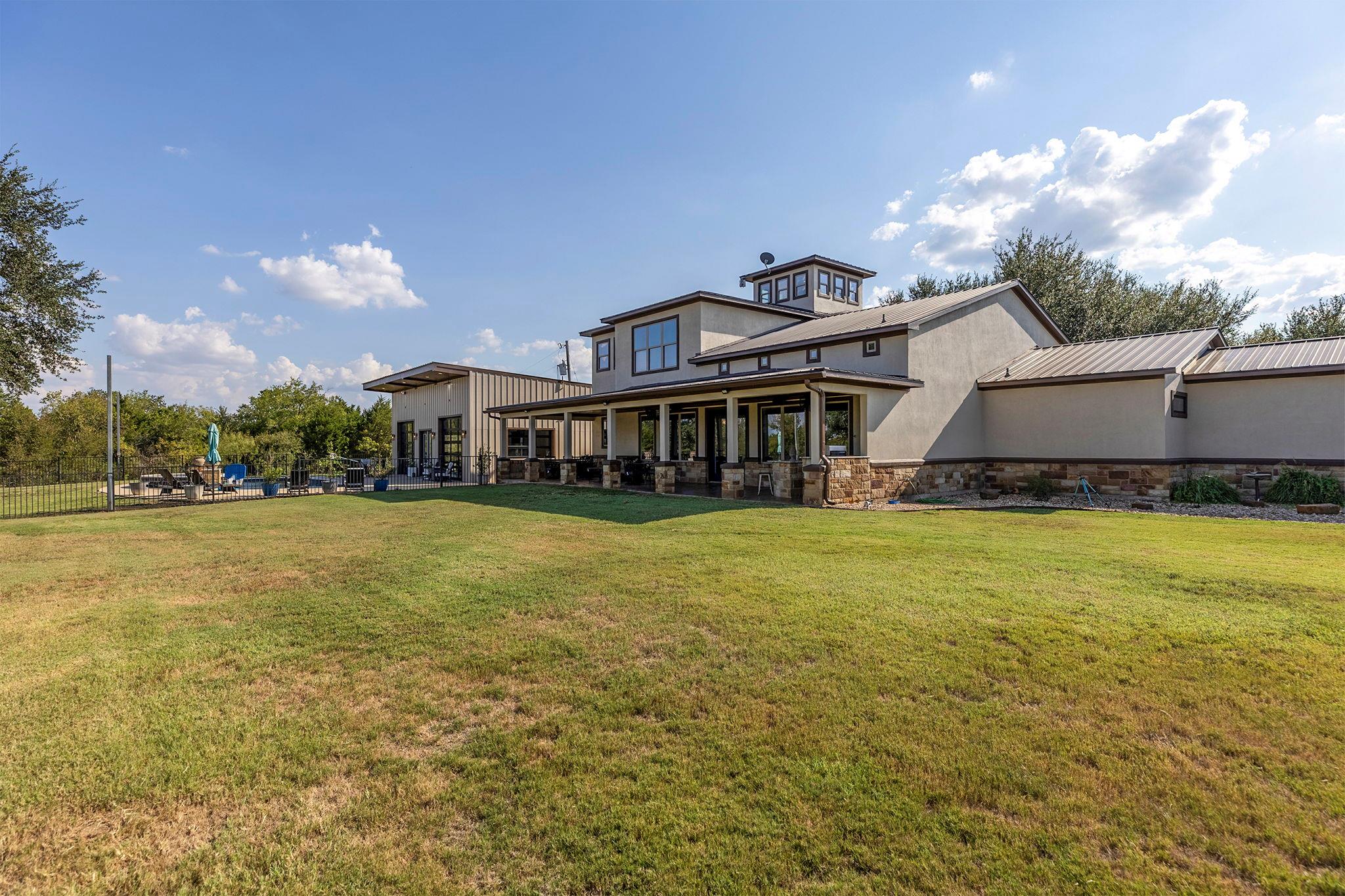 1124 County Road 301, Elgin, TX 78621