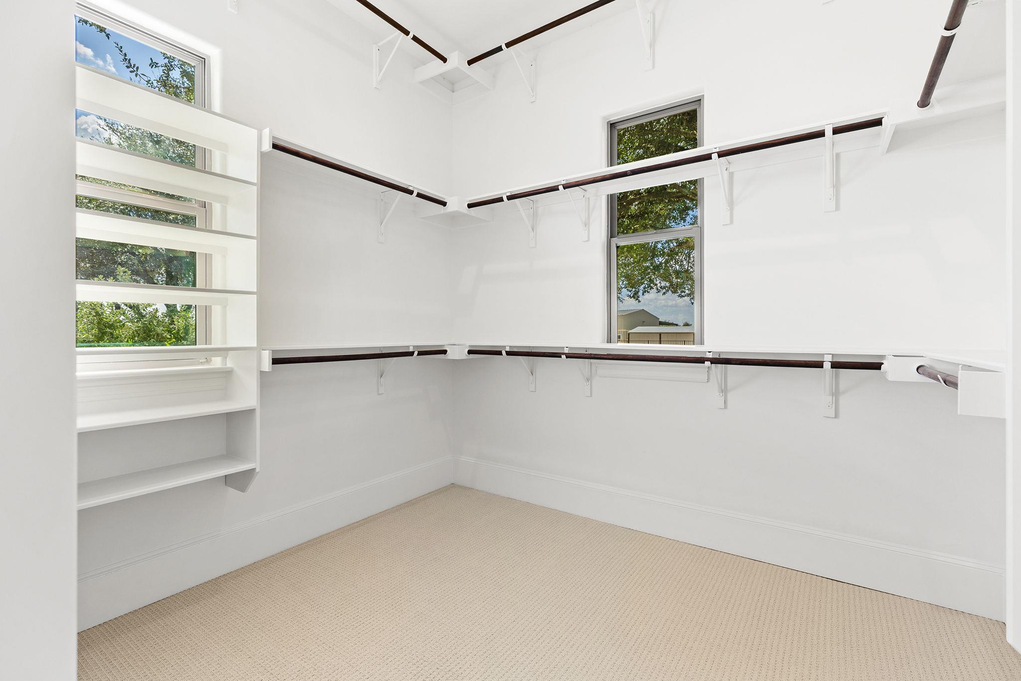 1124 County Road 301, Elgin, TX 78621