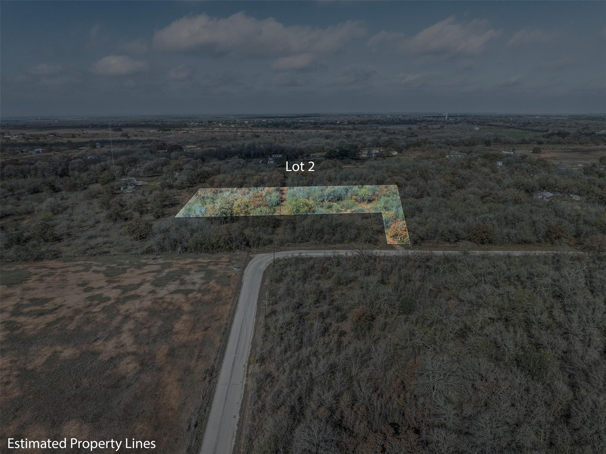 1050 Bugtussle Ln, Luling, TX 78648