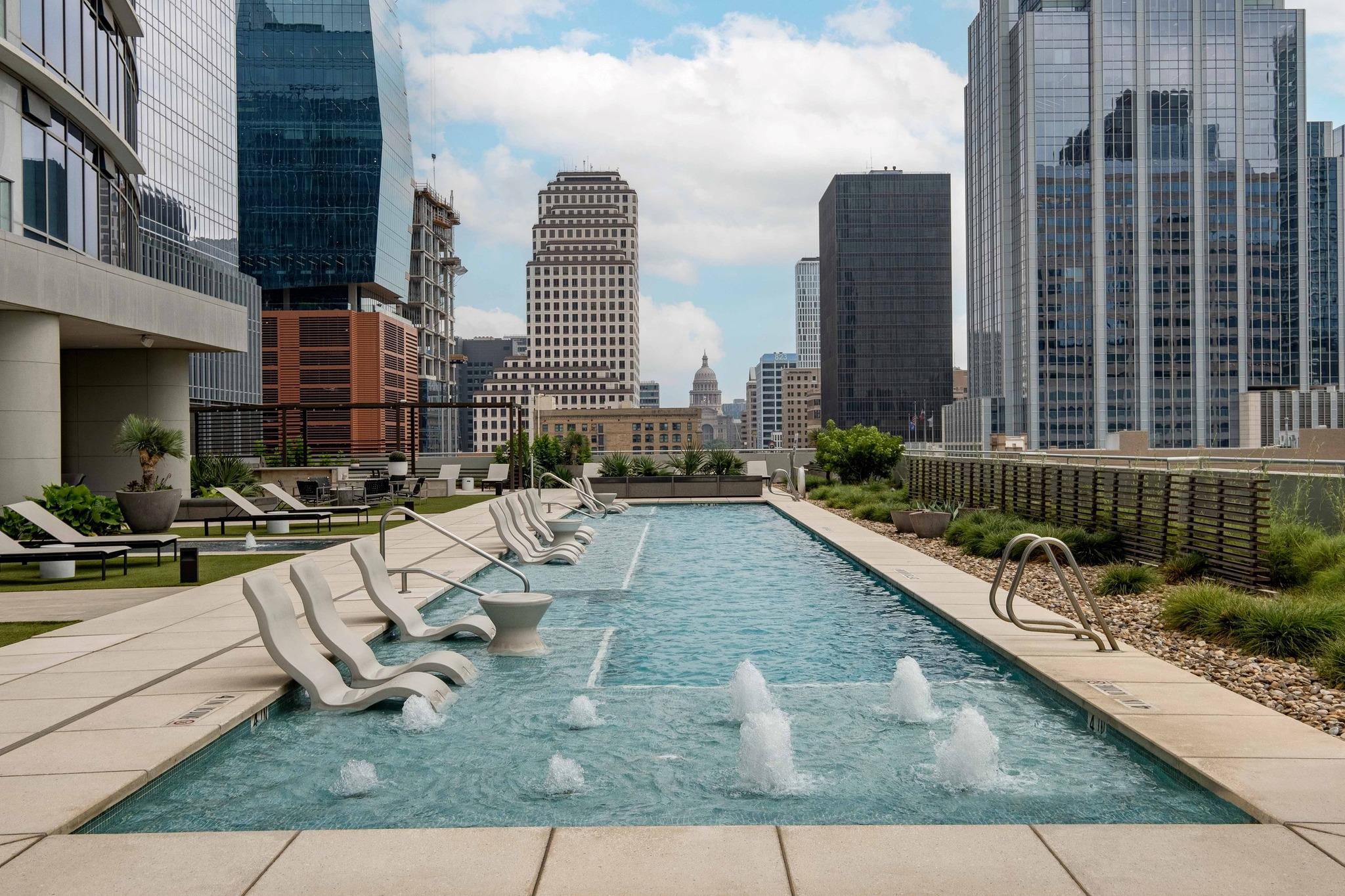 200 Congress Ave # 14A, Austin, TX 78701