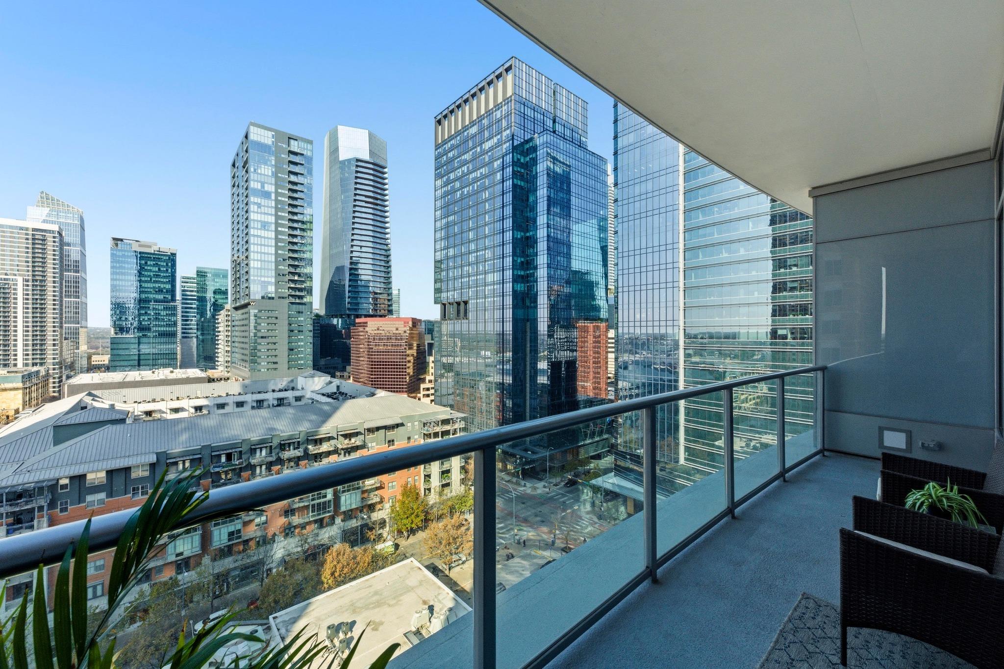 200 Congress Ave # 14A, Austin, TX 78701