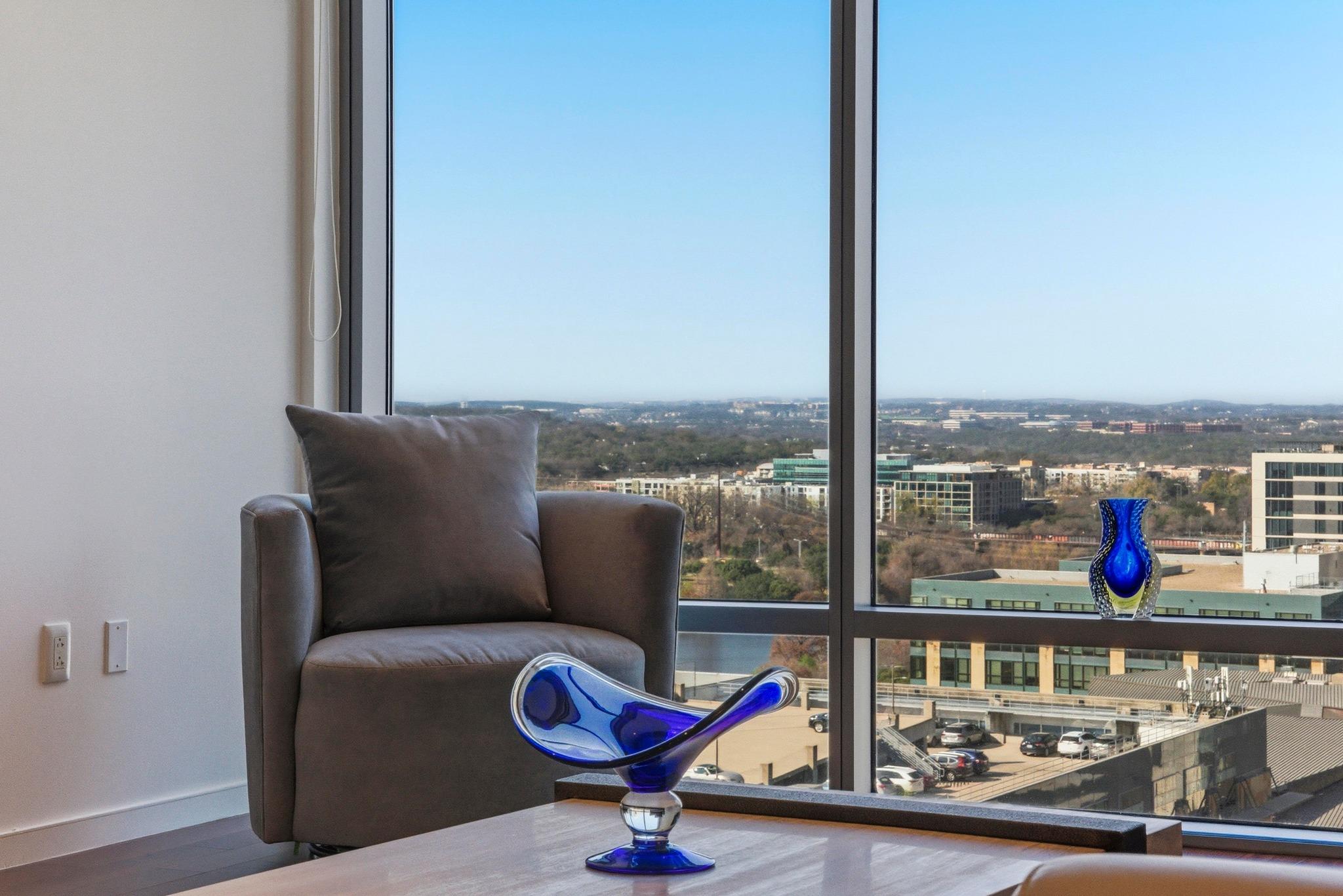 200 Congress Ave # 14A, Austin, TX 78701