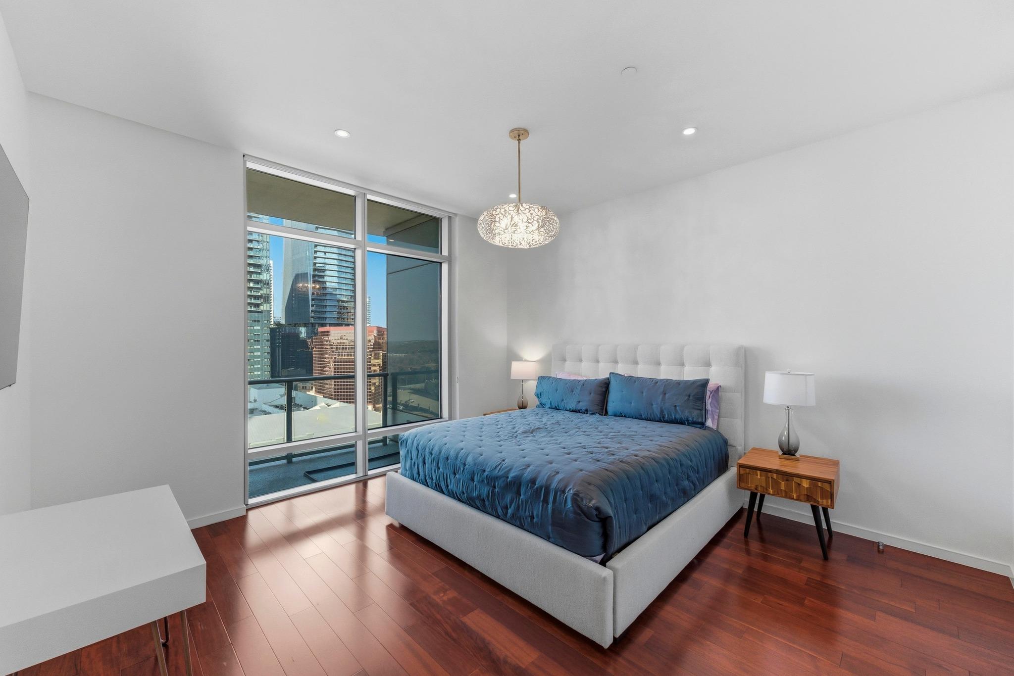 200 Congress Ave # 14A, Austin, TX 78701