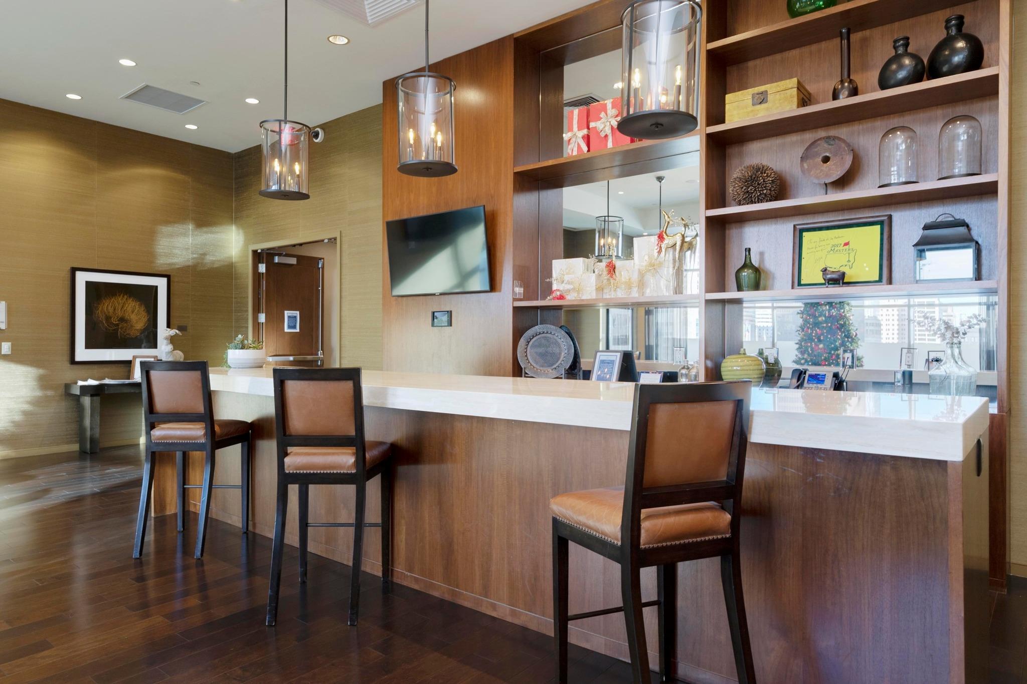 200 Congress Ave # 14A, Austin, TX 78701