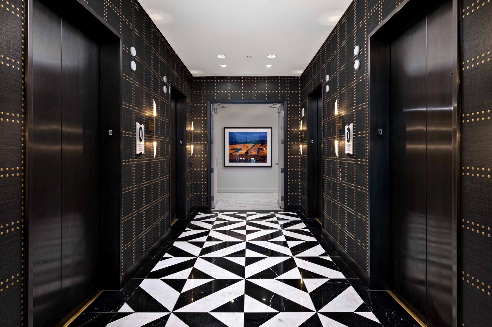 200 Congress Ave # 14A, Austin, TX 78701