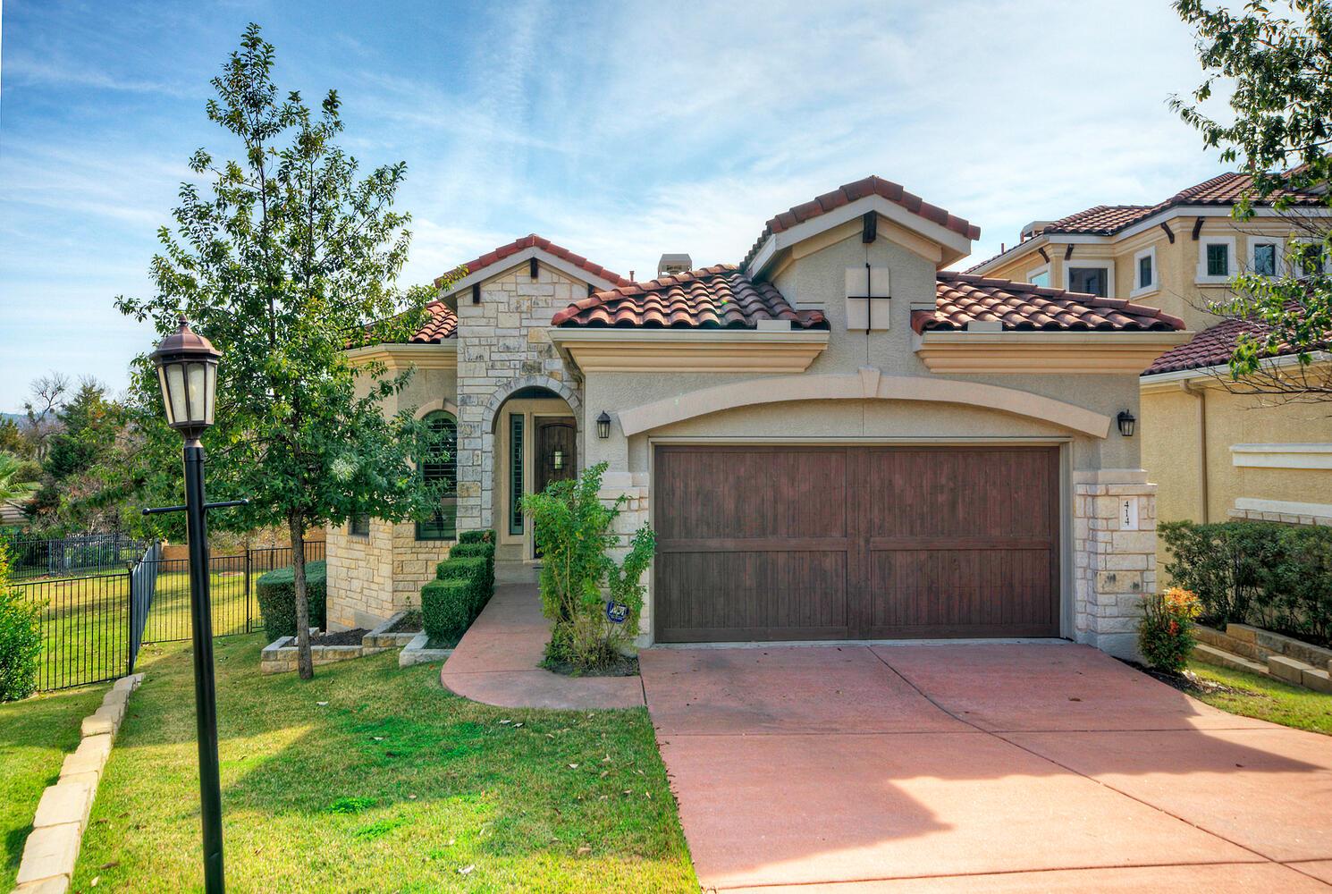 414 Indianwood Dr, Austin, TX 78738