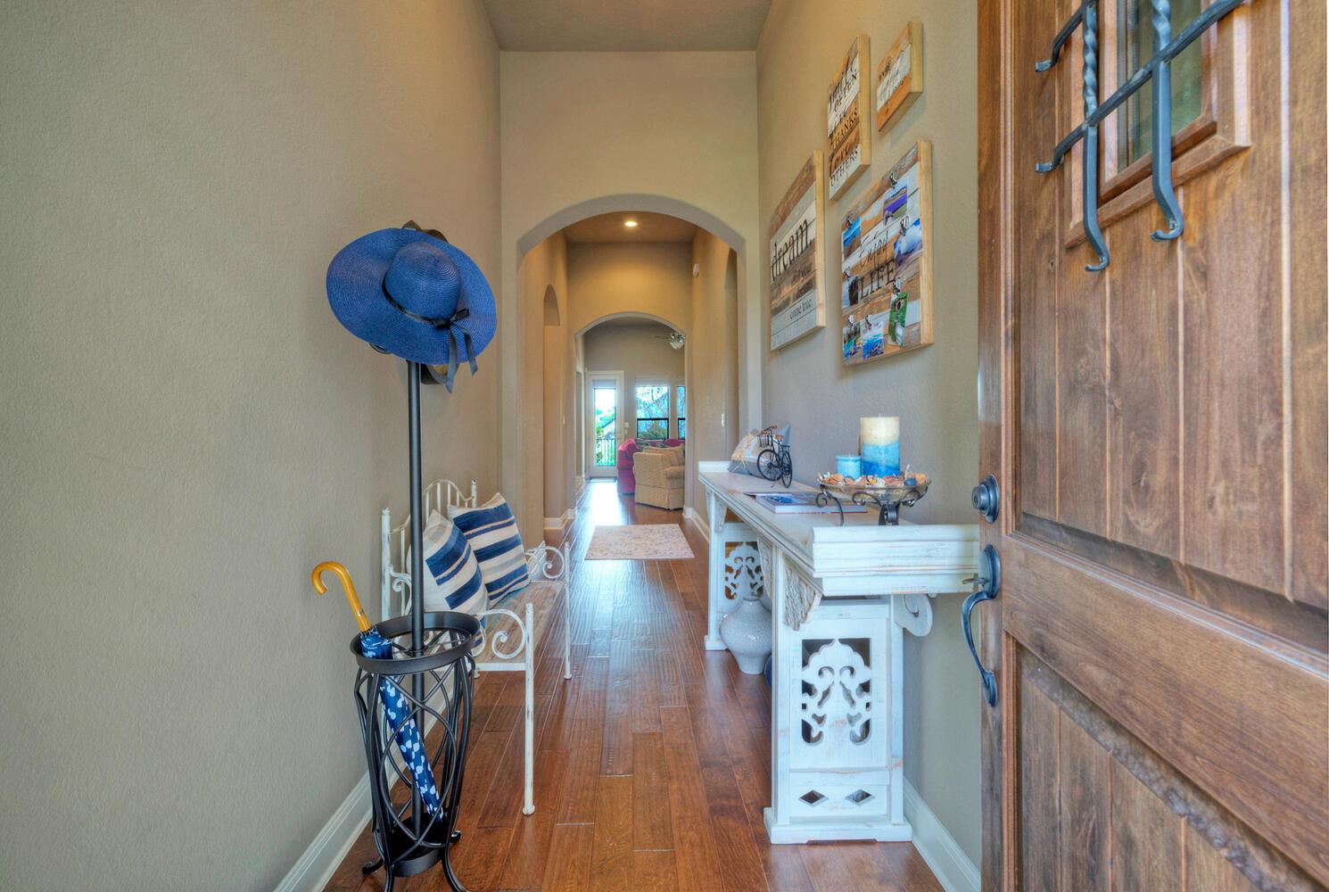 414 Indianwood Dr, Austin, TX 78738