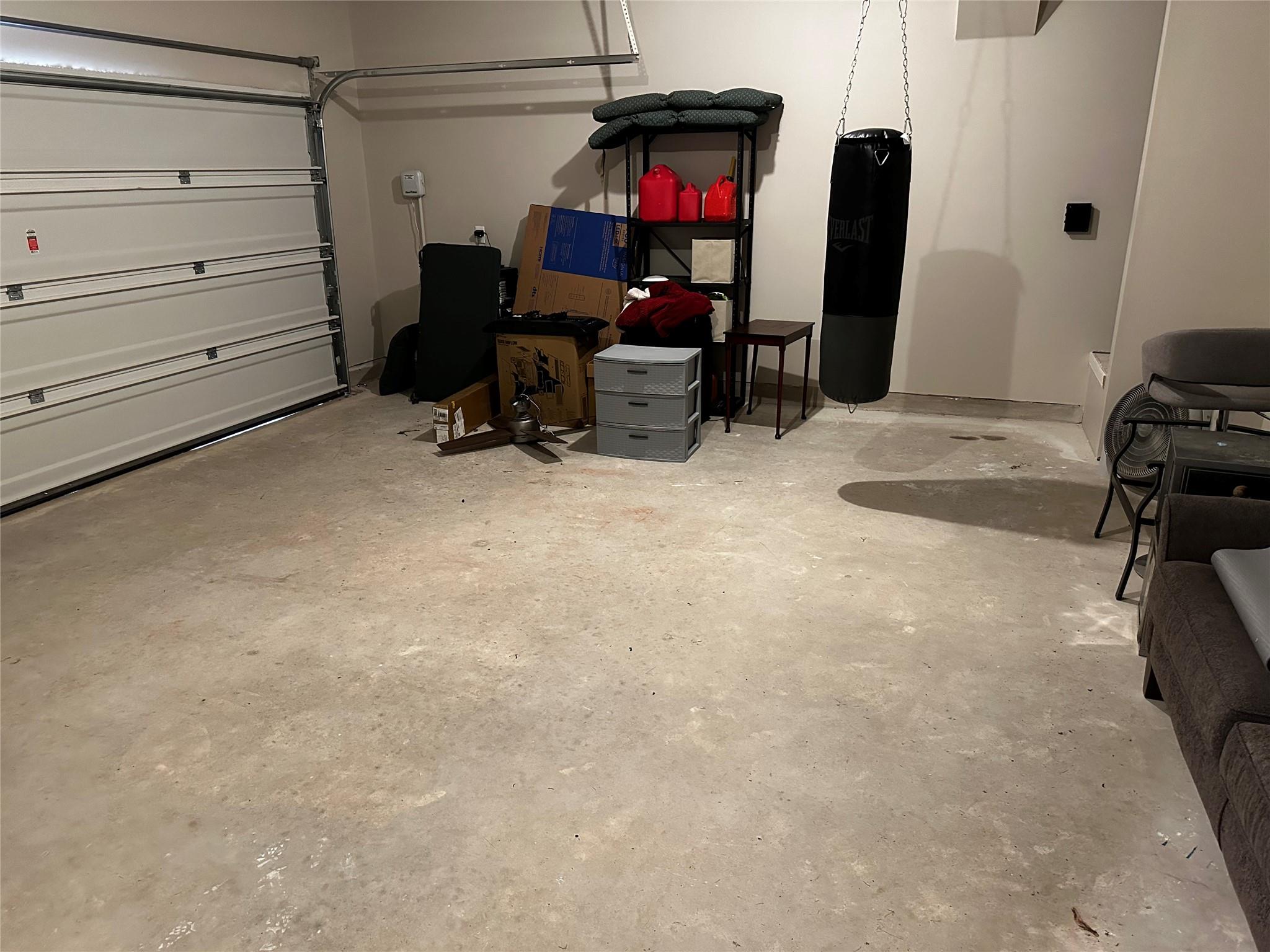 207 Enforcer Loop, Jarrell, TX 76537