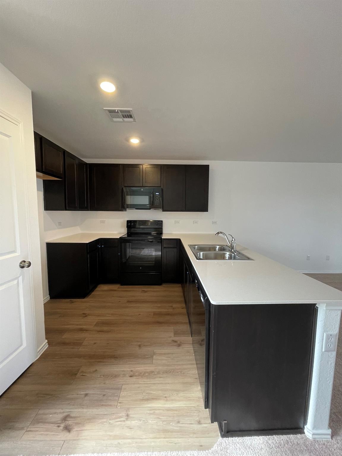 1121 Largemouth Rd, Bastrop, TX 78602