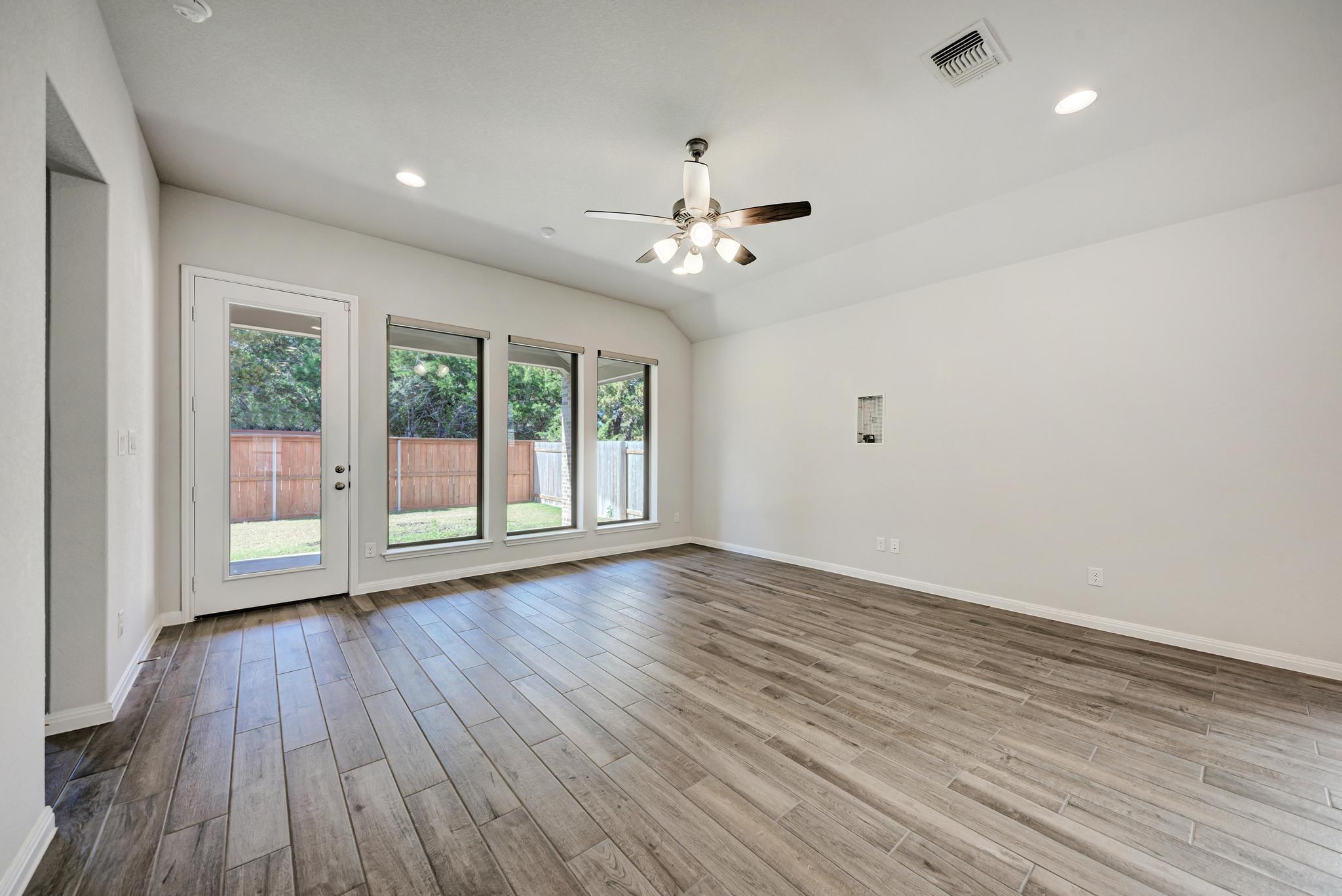 133 Bauer Loop, Liberty Hill, TX 78642