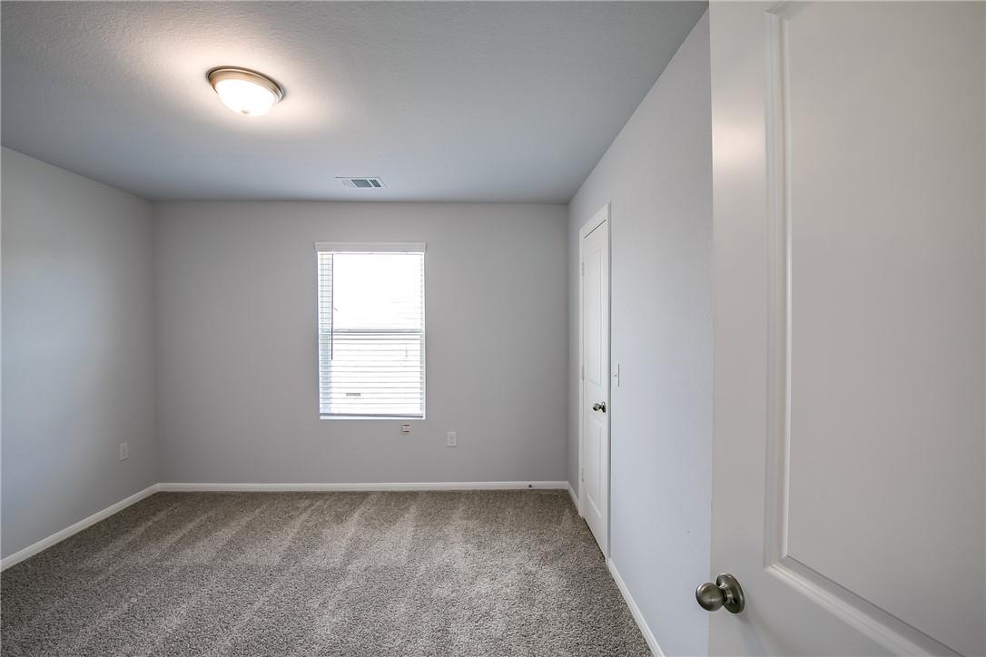 509 Pulitzer Dr, Hutto, TX 78634