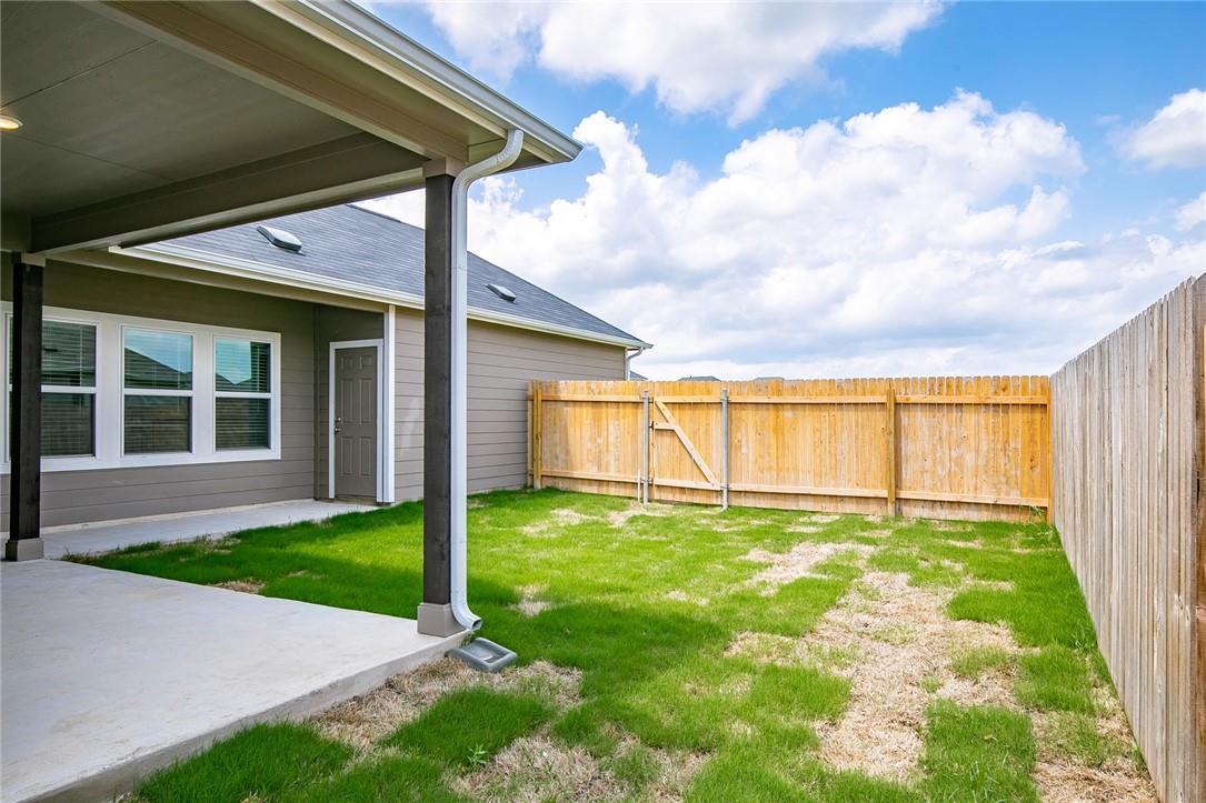 509 Pulitzer Dr, Hutto, TX 78634