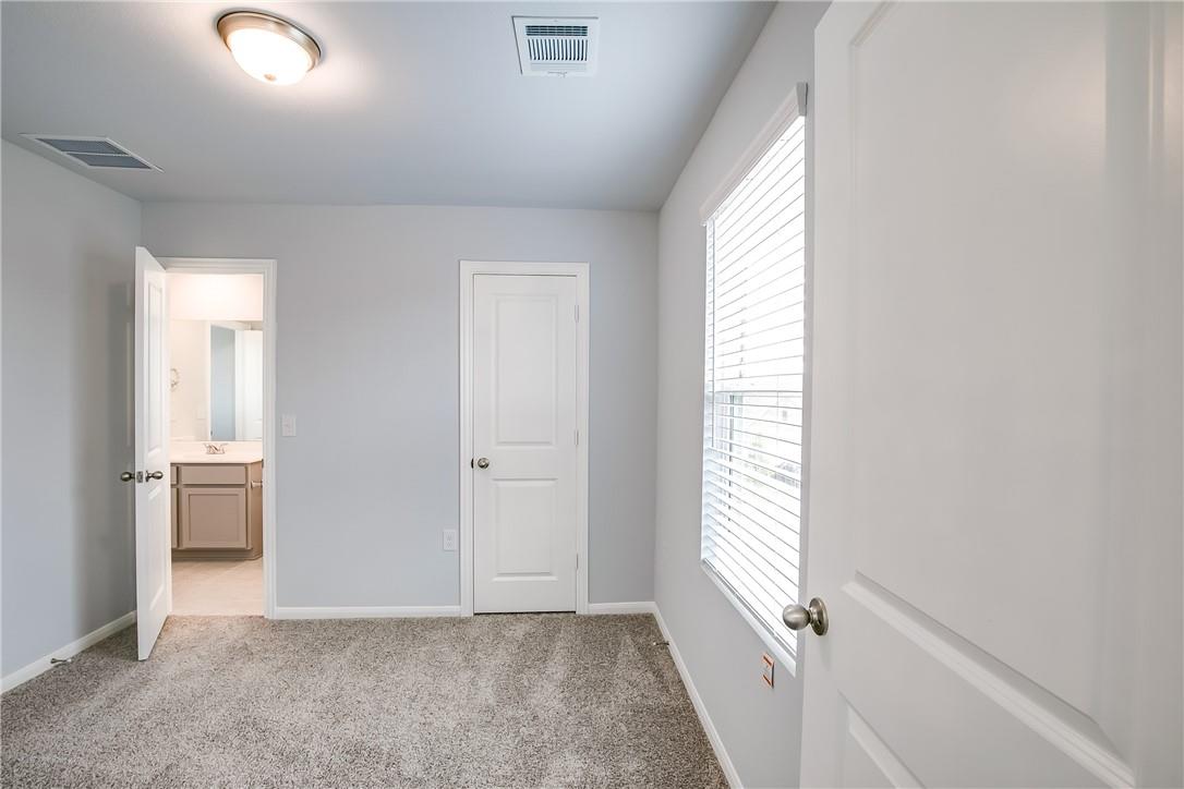 509 Pulitzer Dr, Hutto, TX 78634