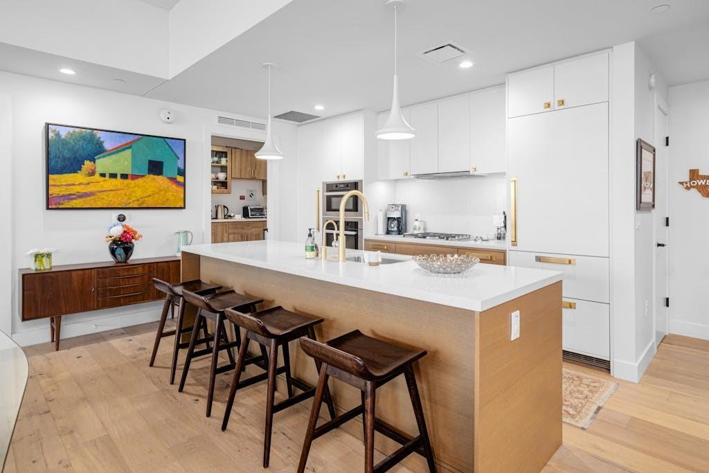 70 Rainey St # 1306, Austin, TX 78701