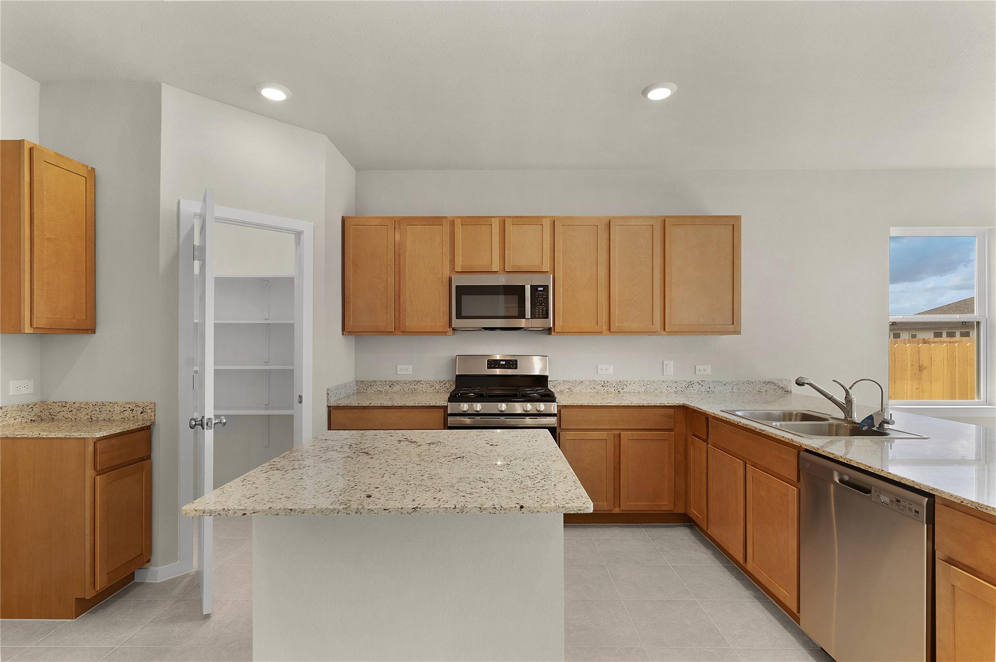 25624 Wheat Seed Ln, Elgin, TX 78621