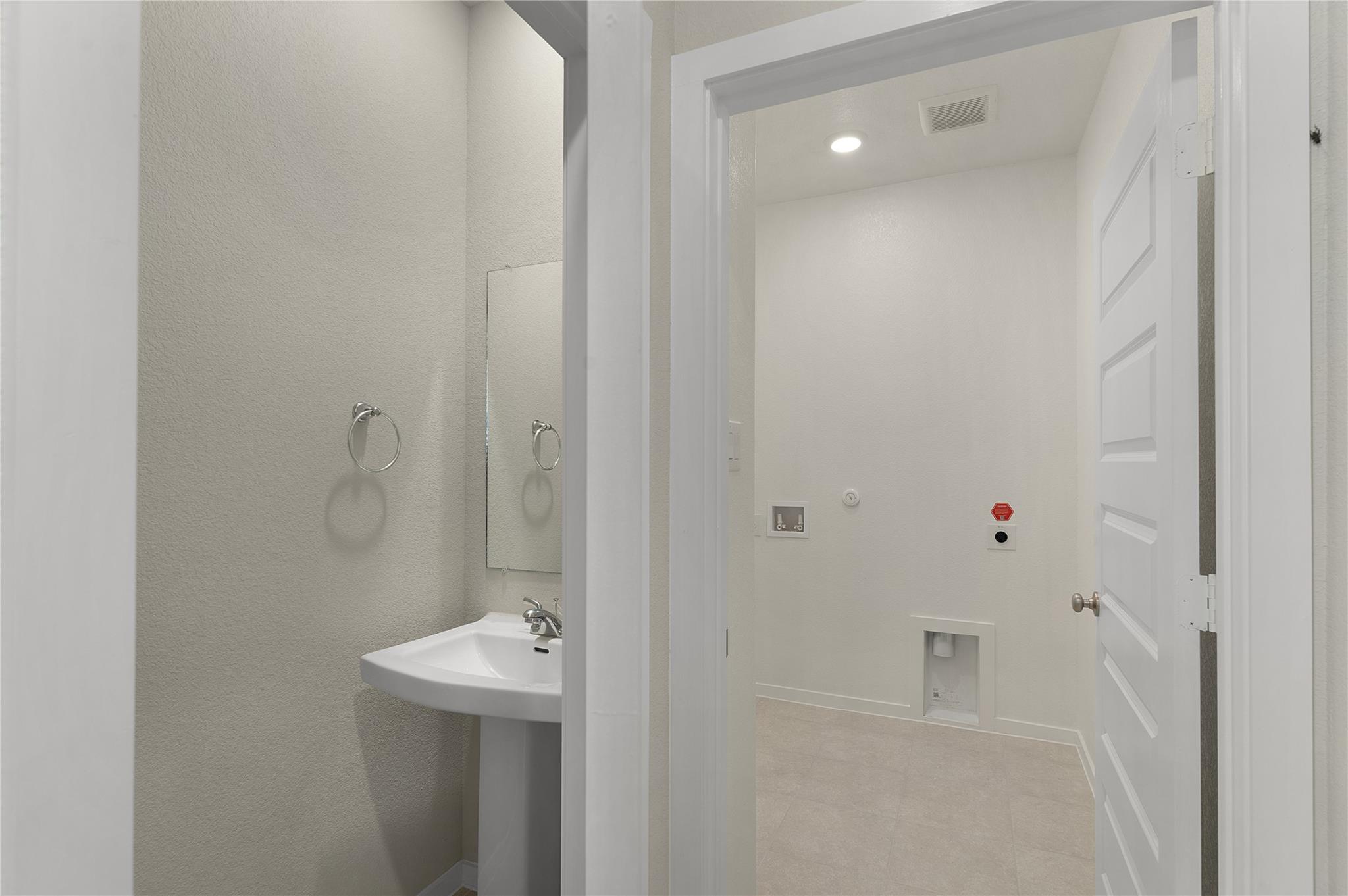 25624 Wheat Seed Ln, Elgin, TX 78621