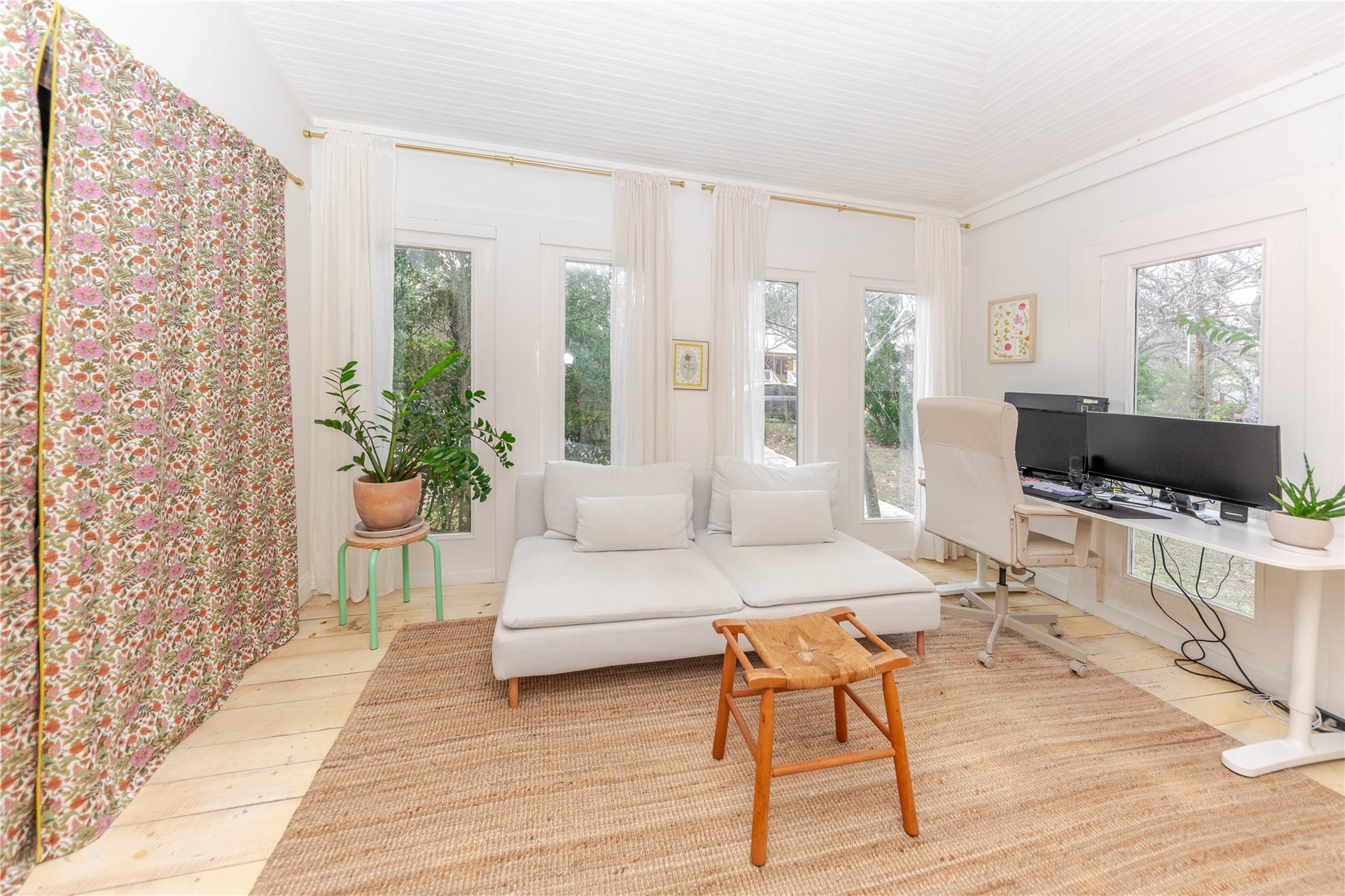 306 5th Ave, Smithville, TX 78957