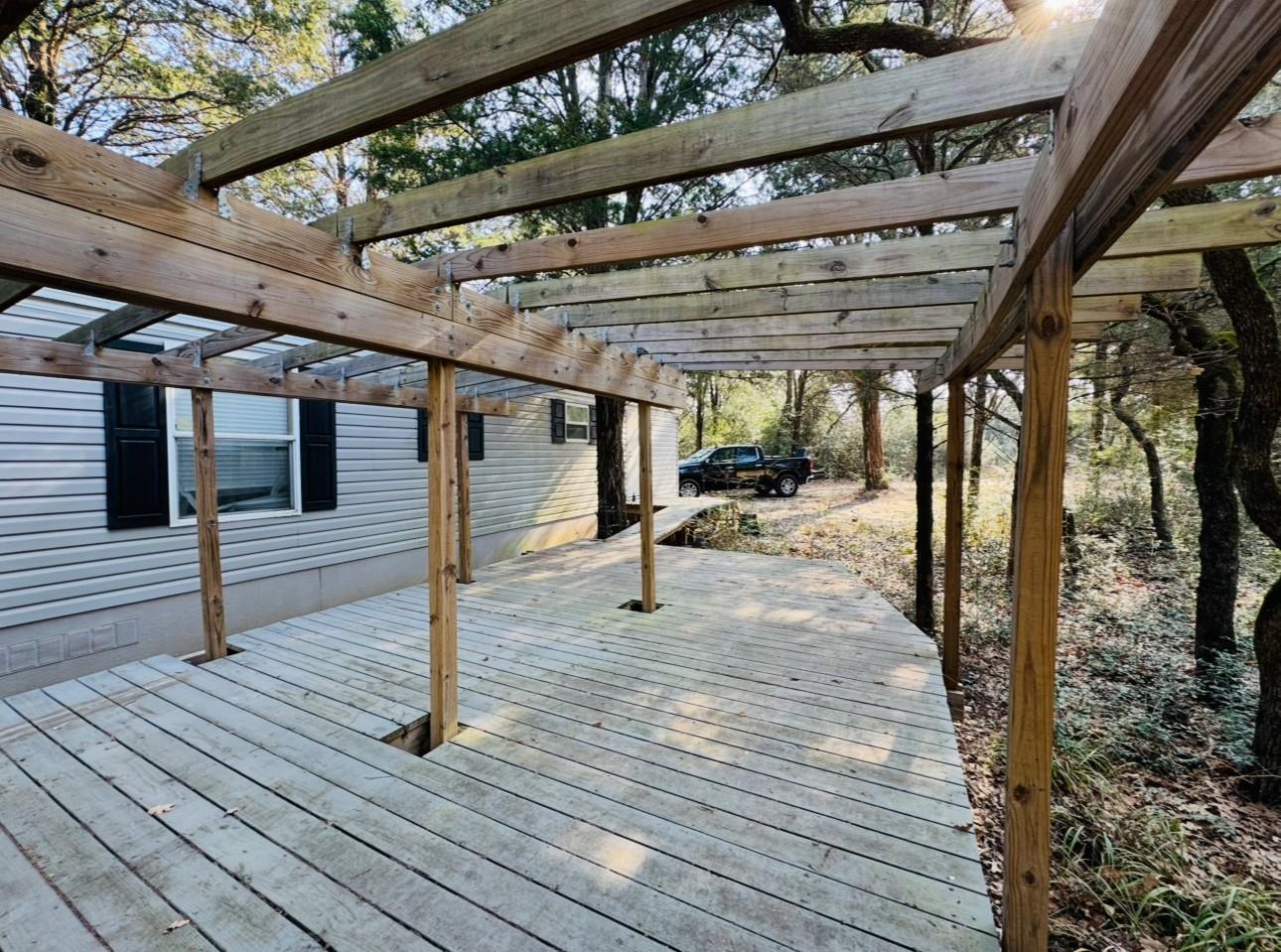 1575 County Road B Rd, Lexington, TX 78947