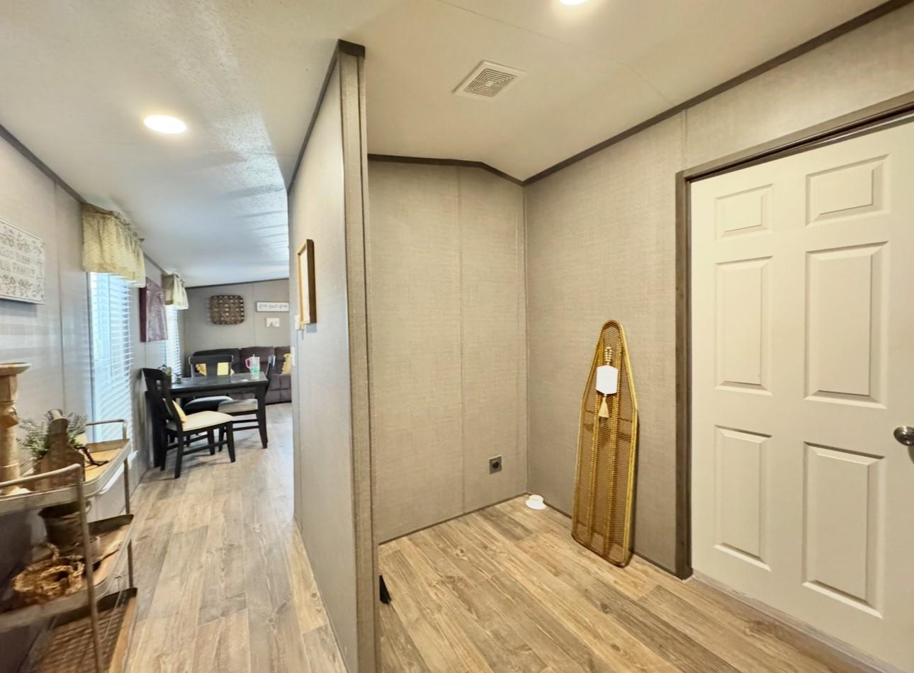 1575 County Road B Rd, Lexington, TX 78947