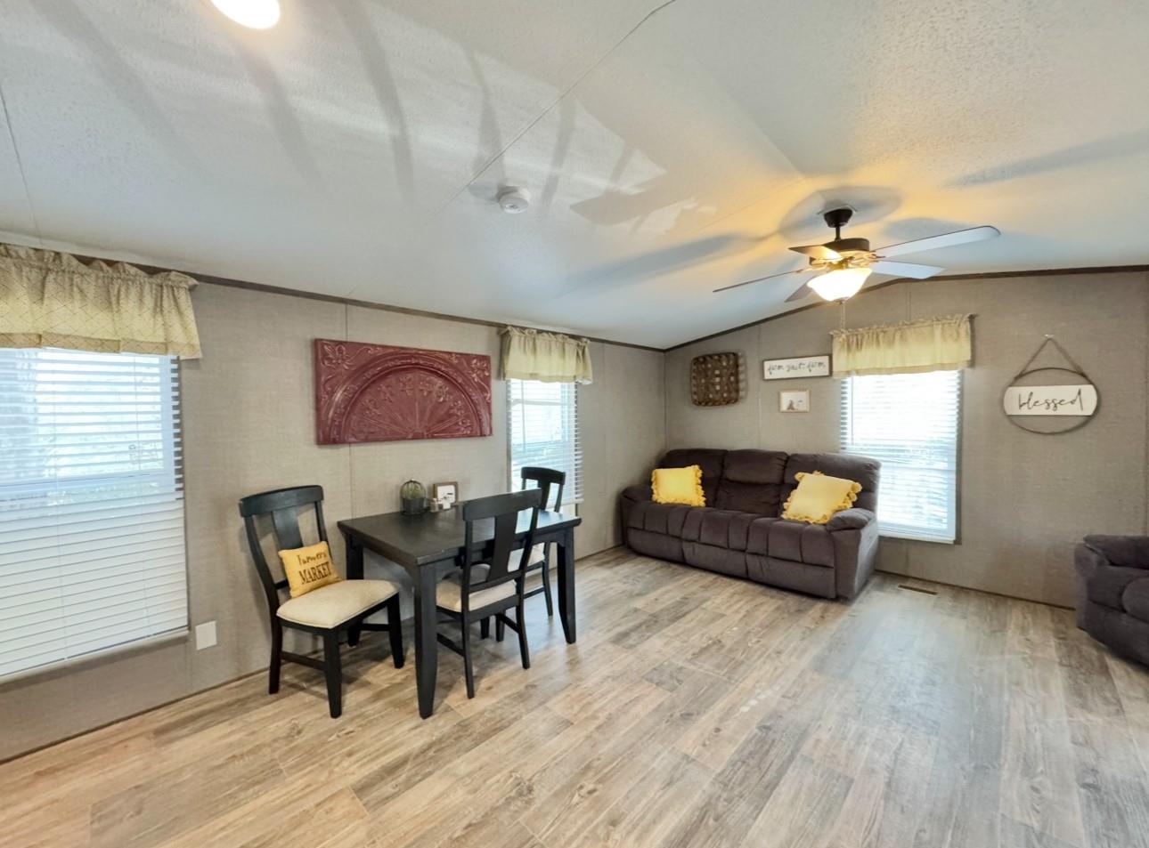 1575 County Road B Rd, Lexington, TX 78947