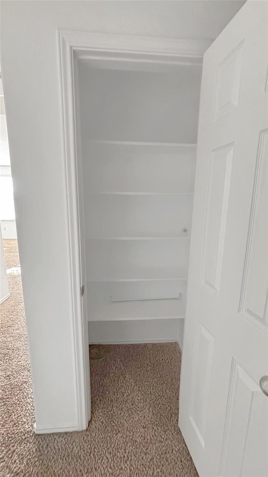 133 S Langtry Ln, Jarrell, TX 76537