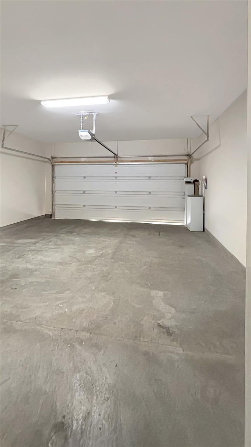 133 S Langtry Ln, Jarrell, TX 76537