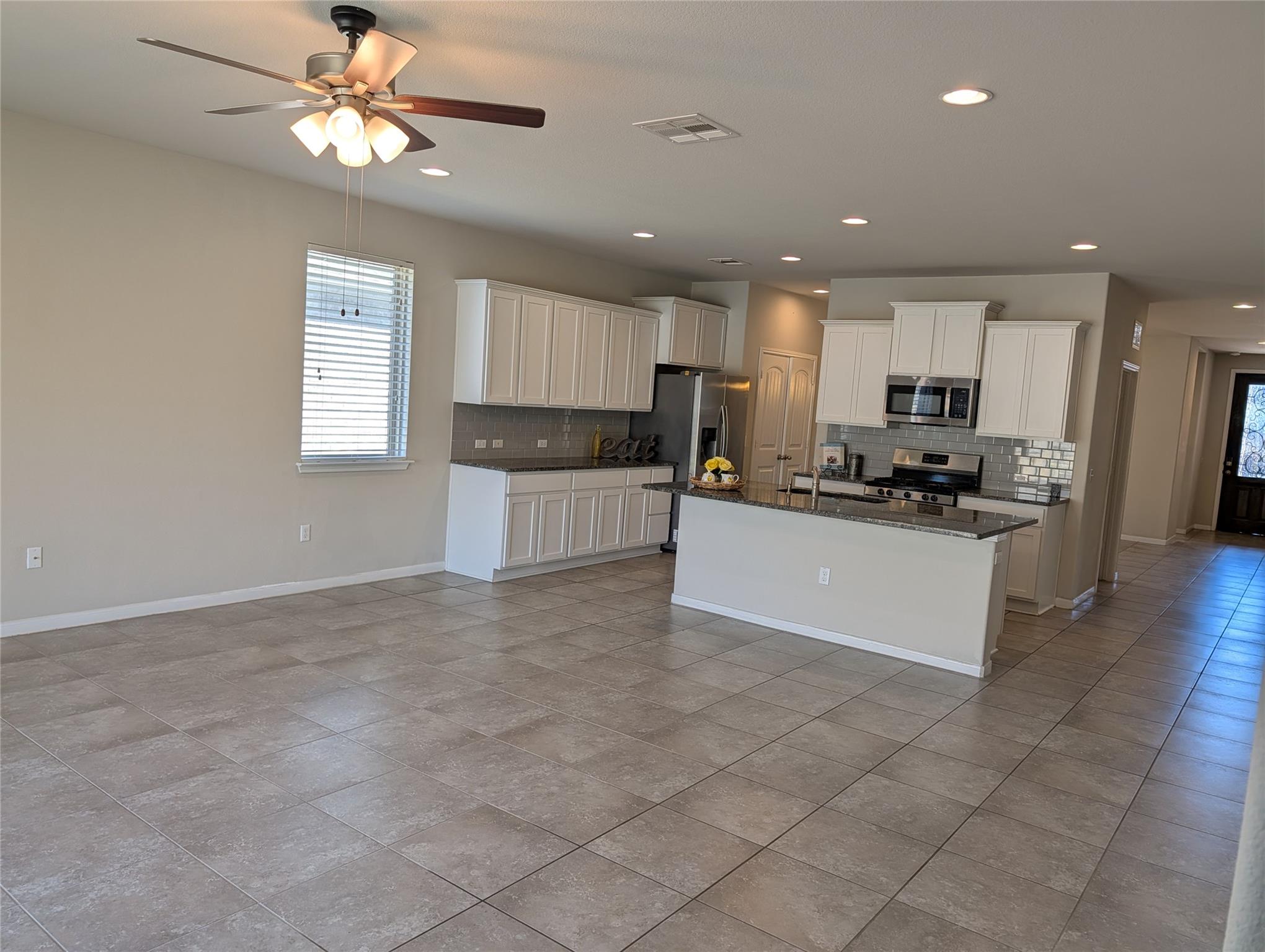 2612 Bowen St, Leander, TX 78641