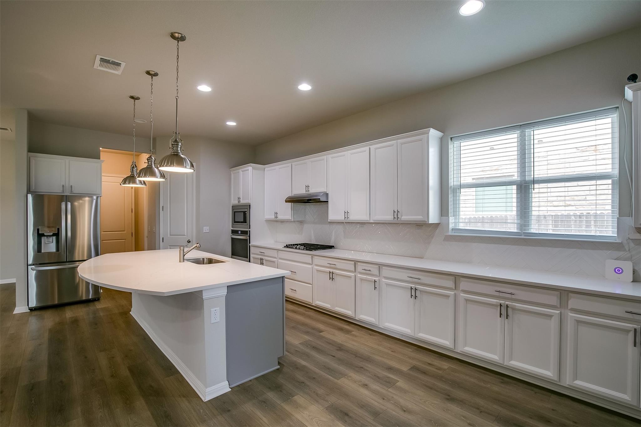 128 Ridgeview Ct, Georgetown, TX 78628