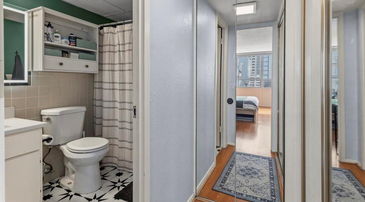 1800 Lavaca St # A305, Austin, TX 78701