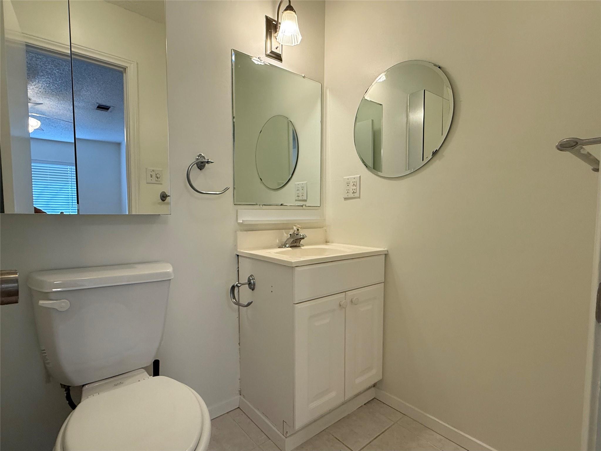 11705 Cherokee St # B, Austin, TX 78753