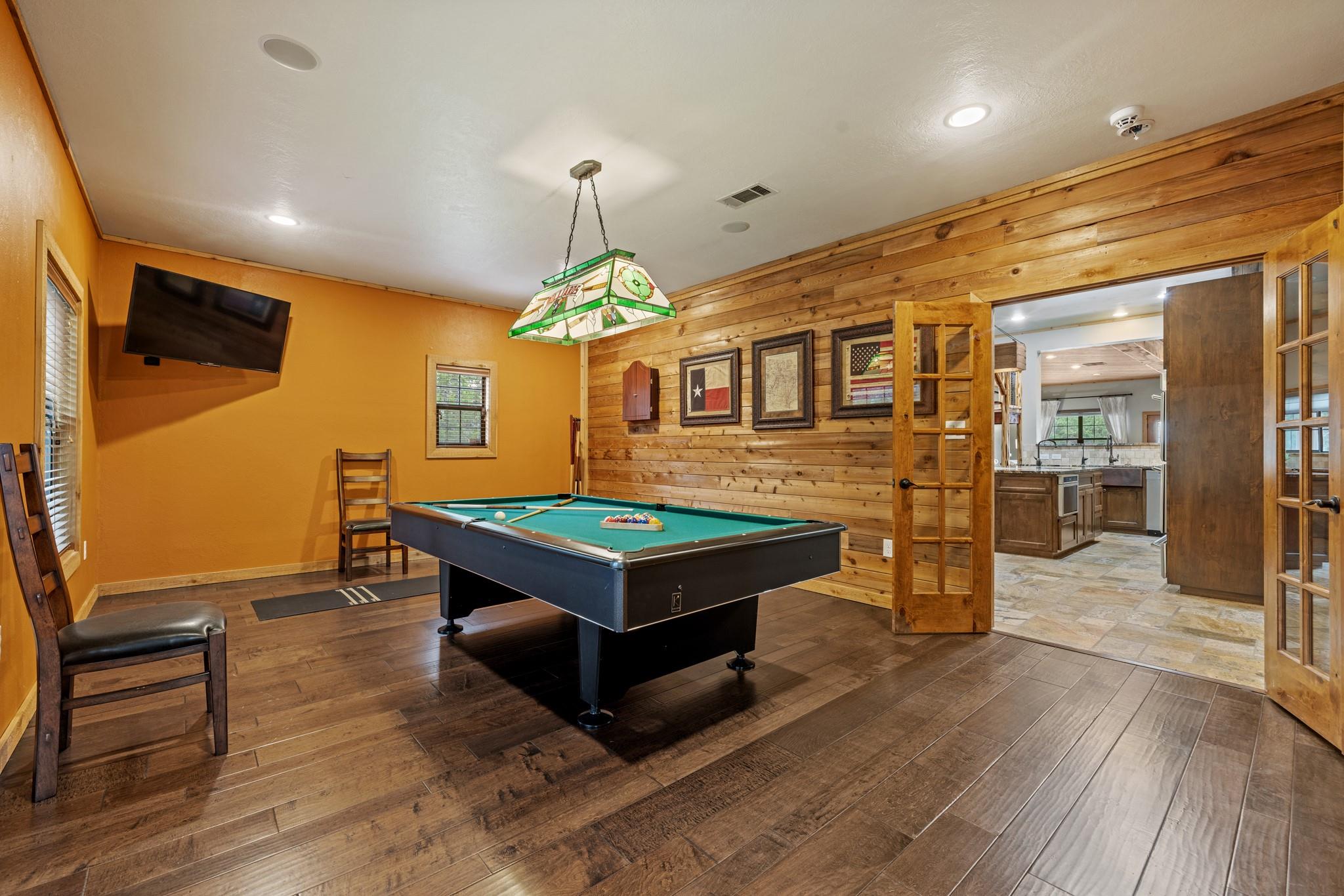 19505 Fm 150 W, Driftwood, TX 78619