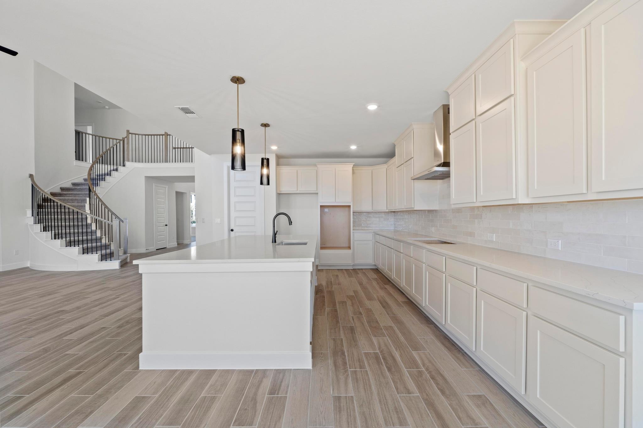 301 Sheepdog Dr, Liberty Hill, TX 78642