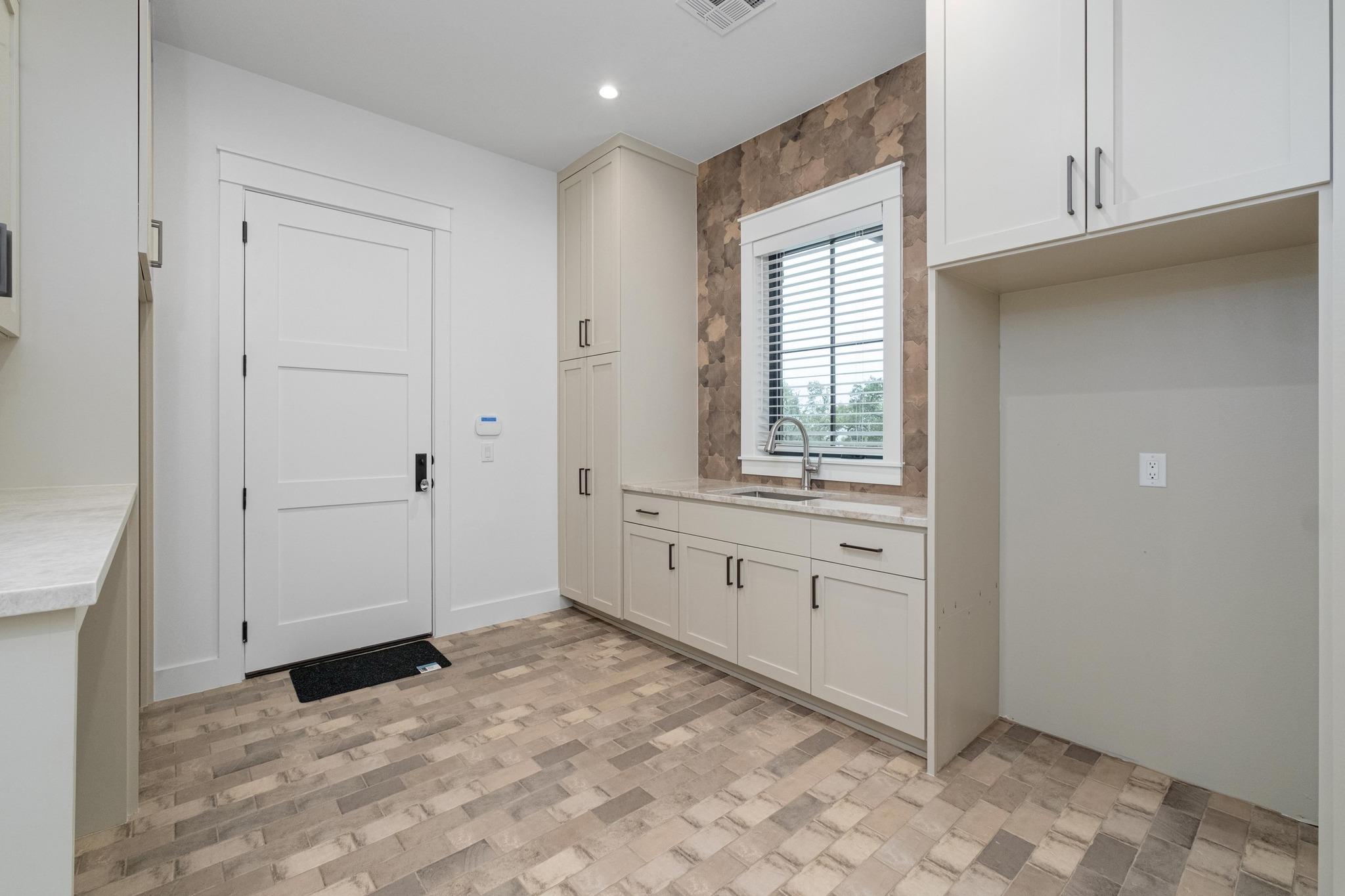 000 Old Red Ranch Rd, Dripping Springs, TX 78620