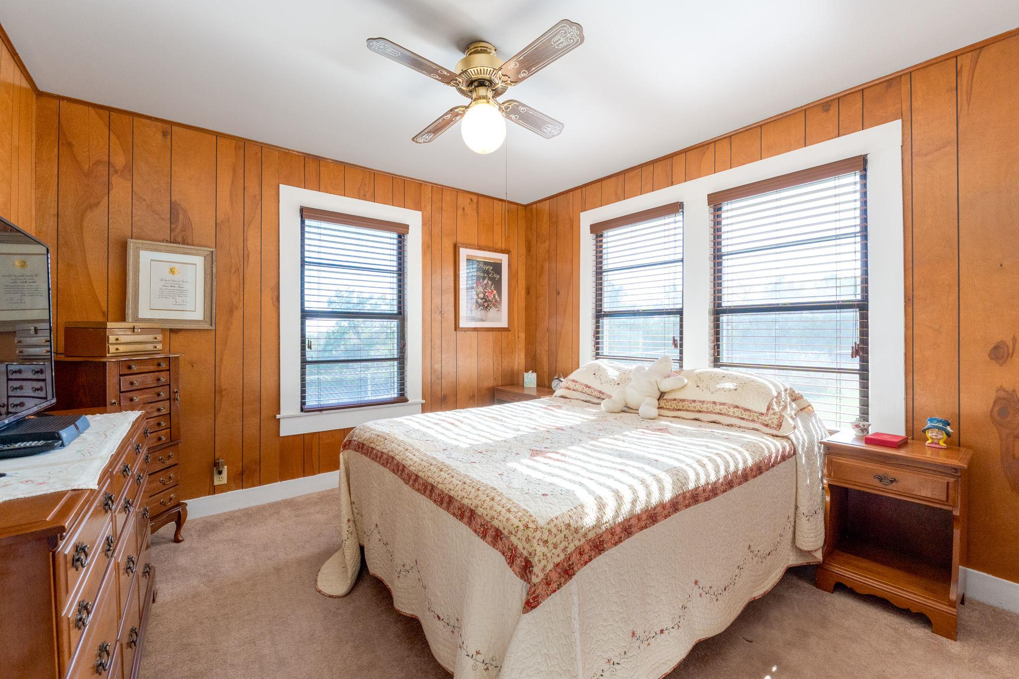 1003 N Ridge St, Lampasas, TX 76550