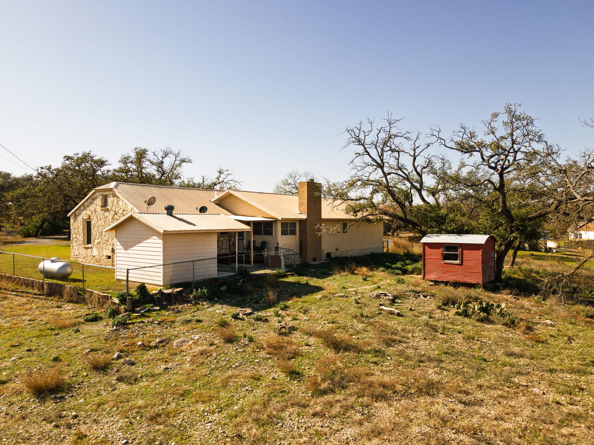 1003 N Ridge St, Lampasas, TX 76550