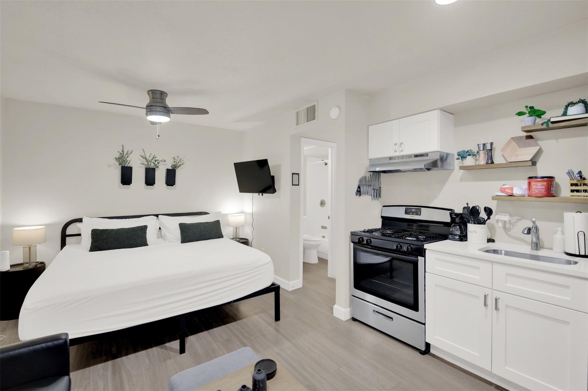 4501 Speedway # 104, Austin, TX 78751