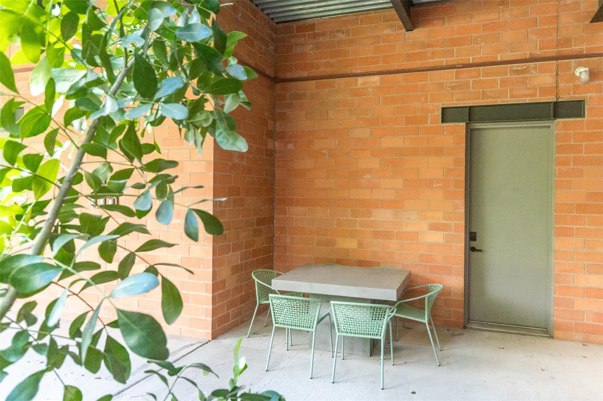 2525 S Lamar Blvd # 11, Austin, TX 78704