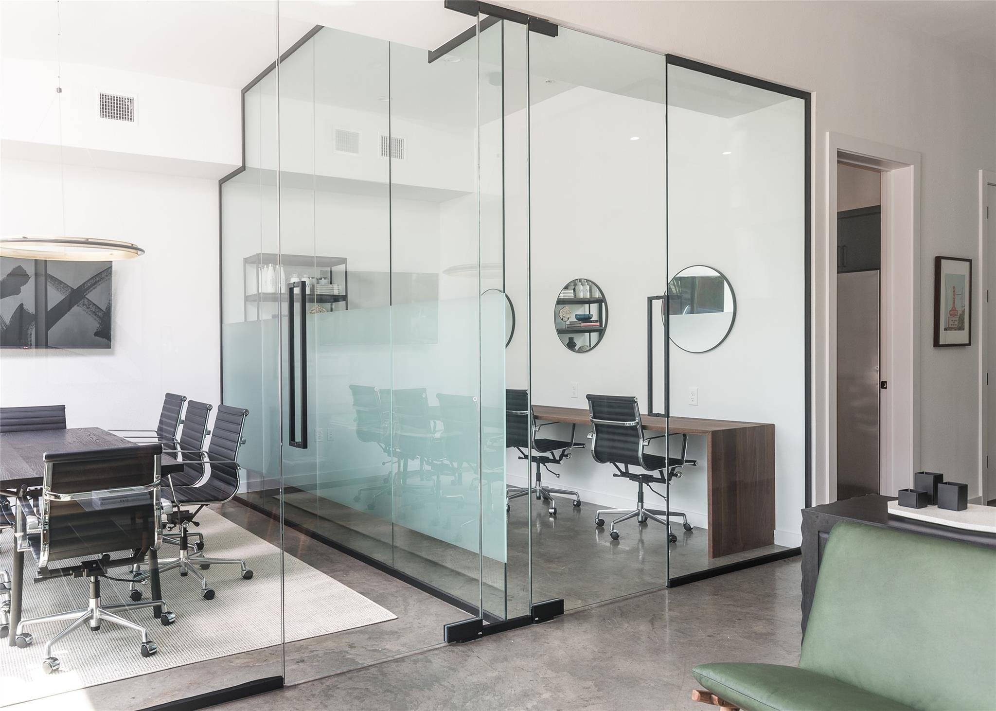 2525 S Lamar Blvd # 11, Austin, TX 78704