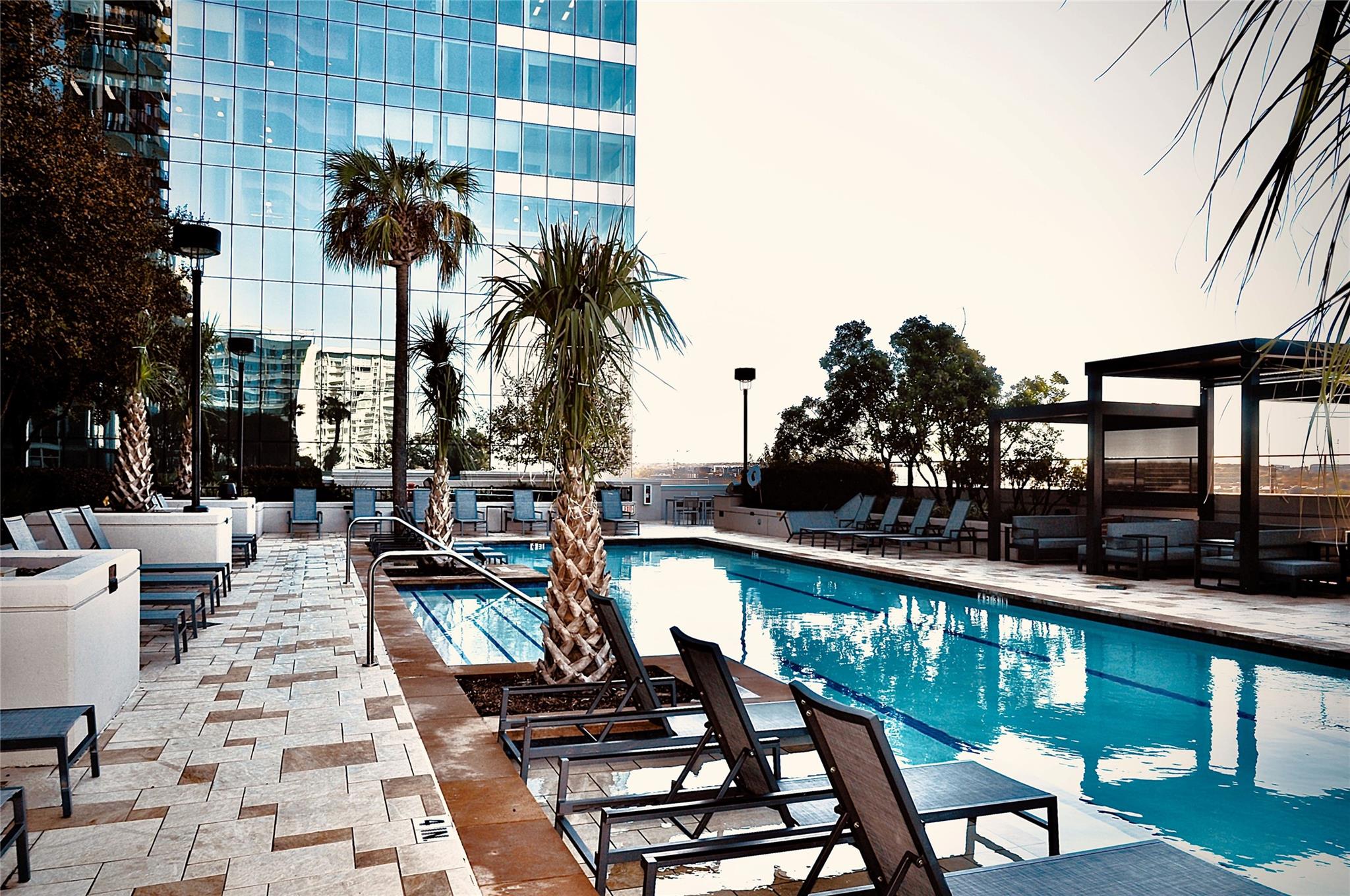 360 Nueces St # 913, Austin, TX 78701