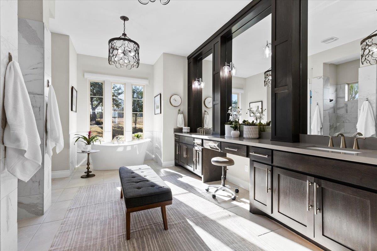 17825 Windecker Cv, Dripping Springs, TX 78620