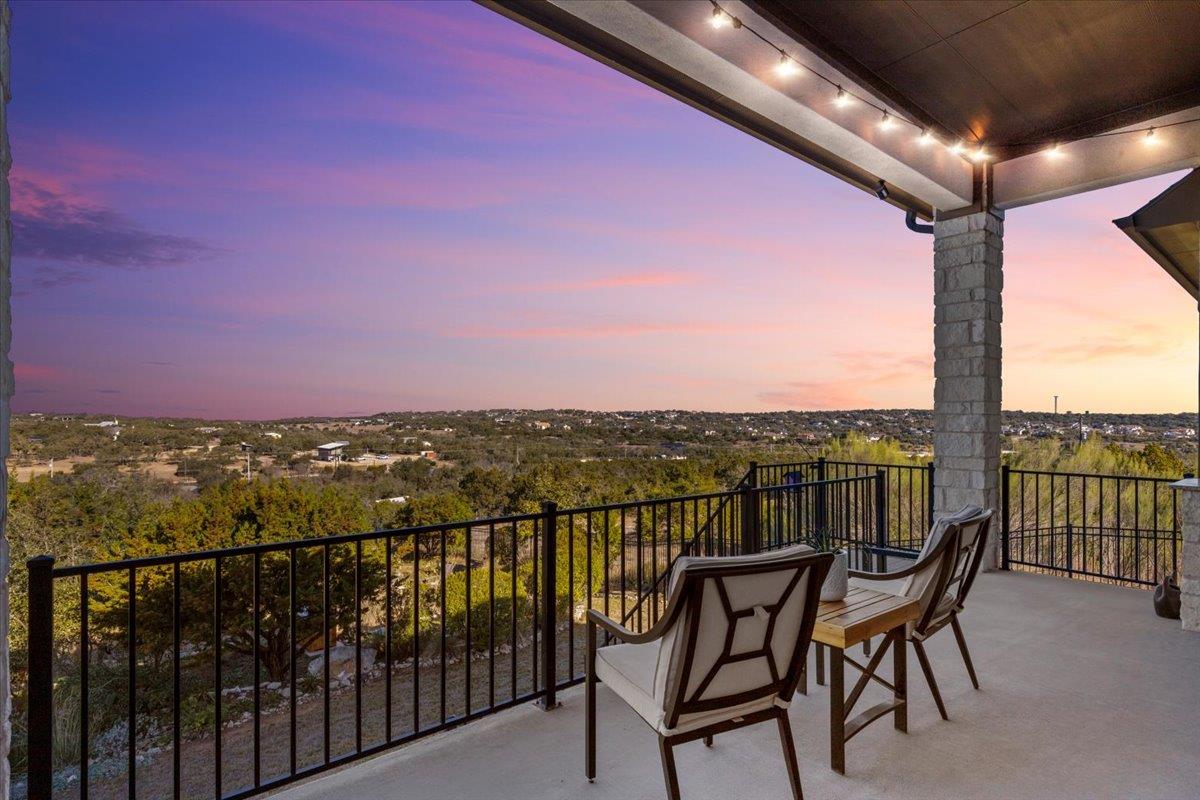 17825 Windecker Cv, Dripping Springs, TX 78620