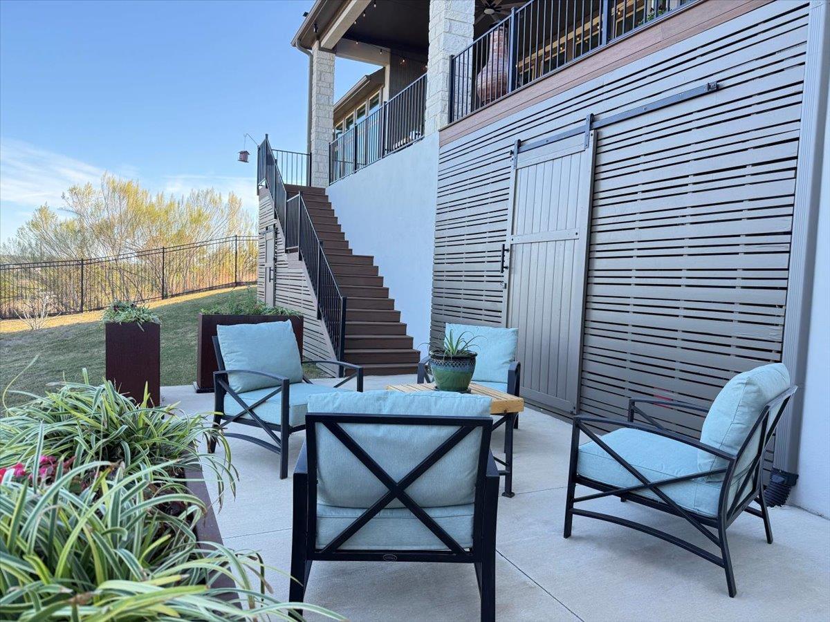 17825 Windecker Cv, Dripping Springs, TX 78620