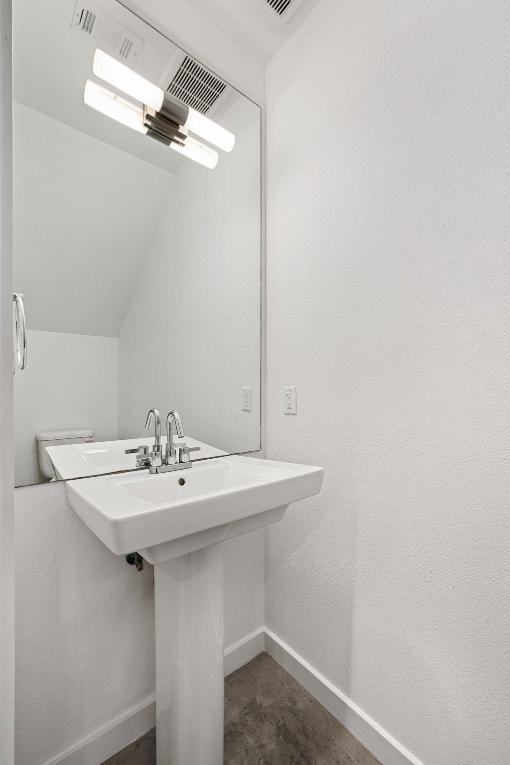 1931 E 38 1/2 St # 43, Austin, TX 78723